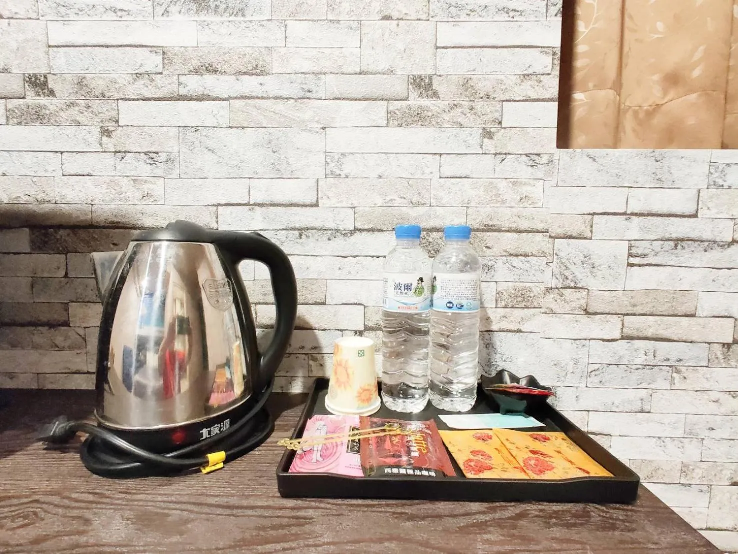 Coffee/tea facilities in Royal Business Hotel