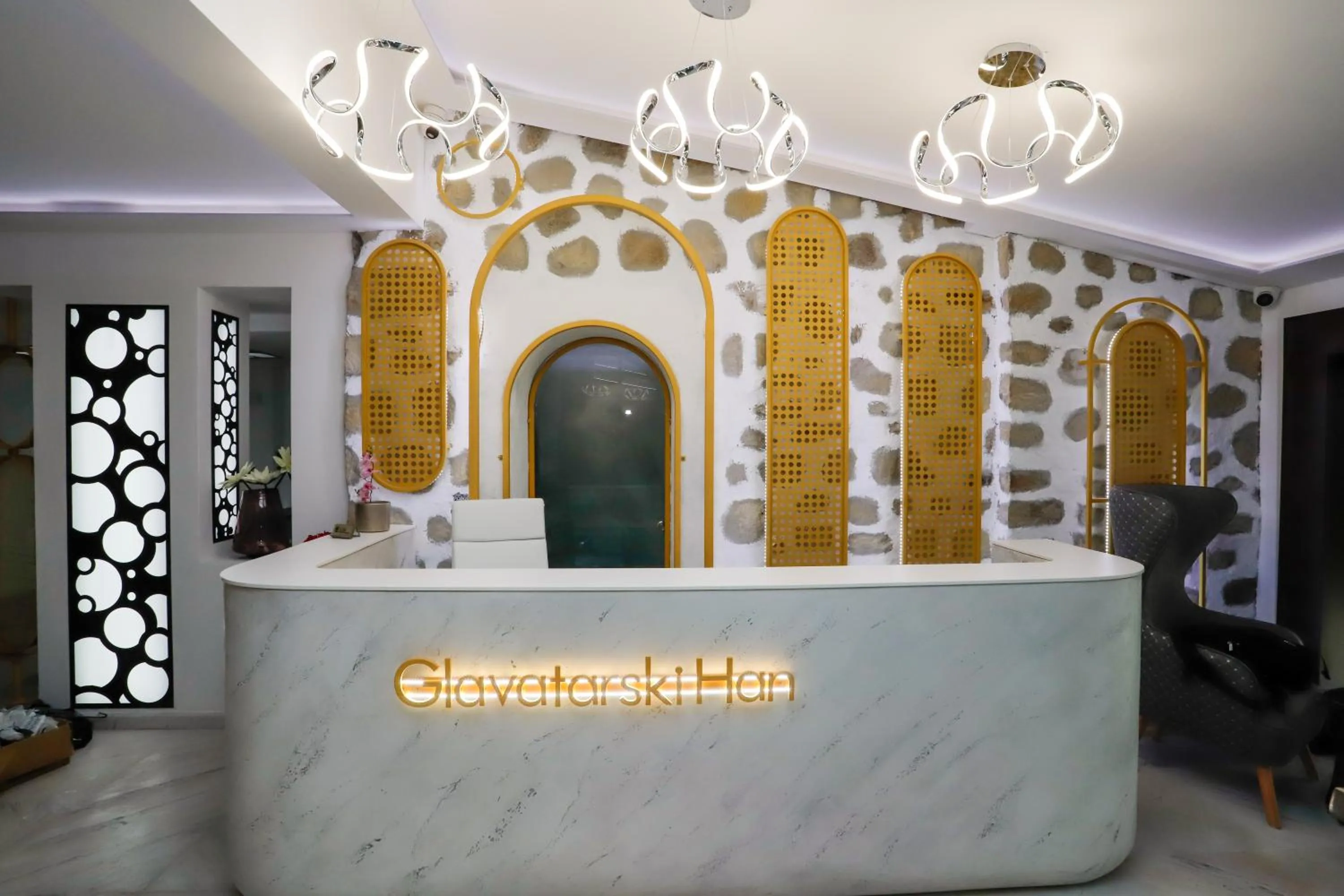 Staff in Glavatarski Han