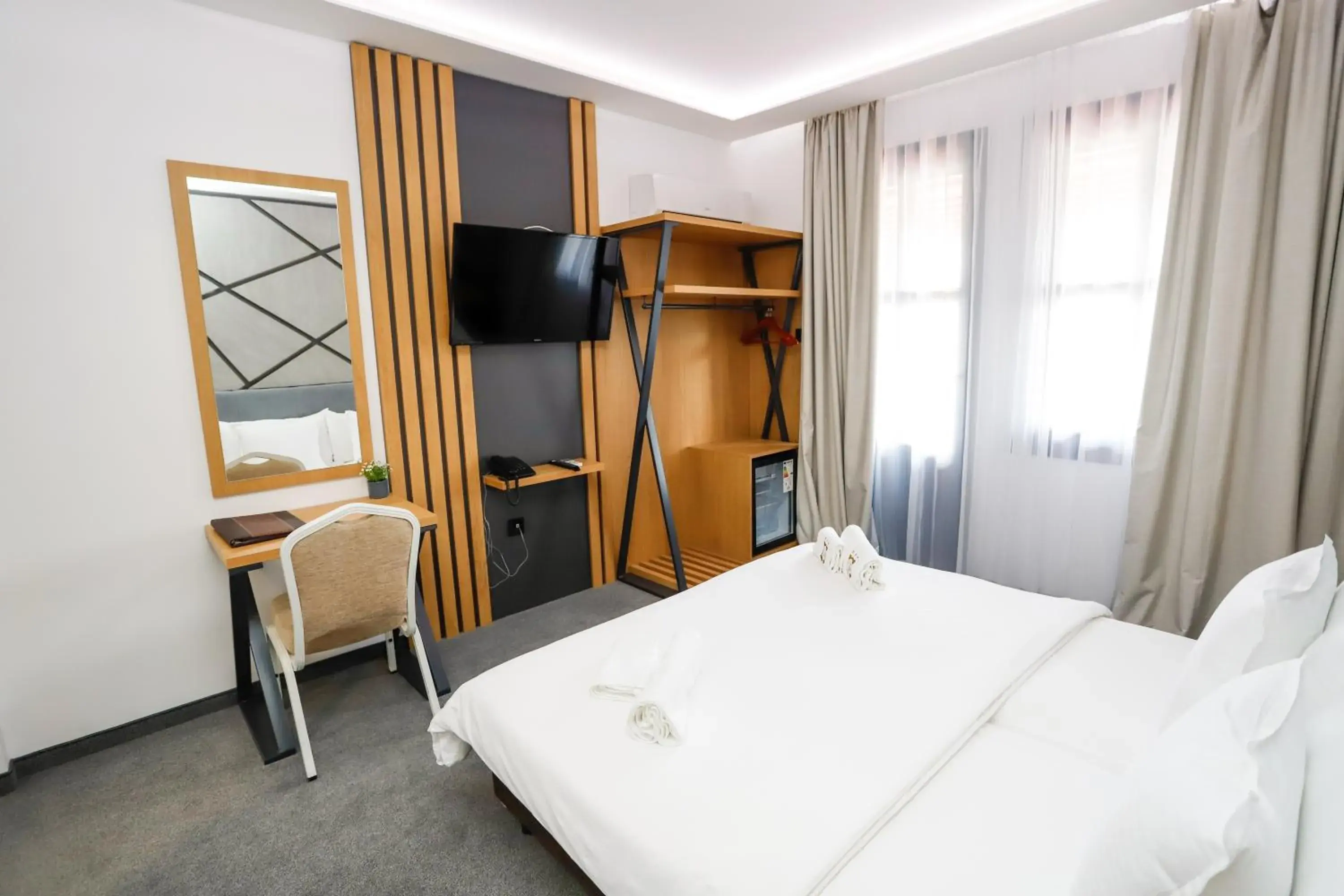 Deluxe Double or Twin Room in Glavatarski Han Deluxe Double or Twin Room in Glavatarski Han