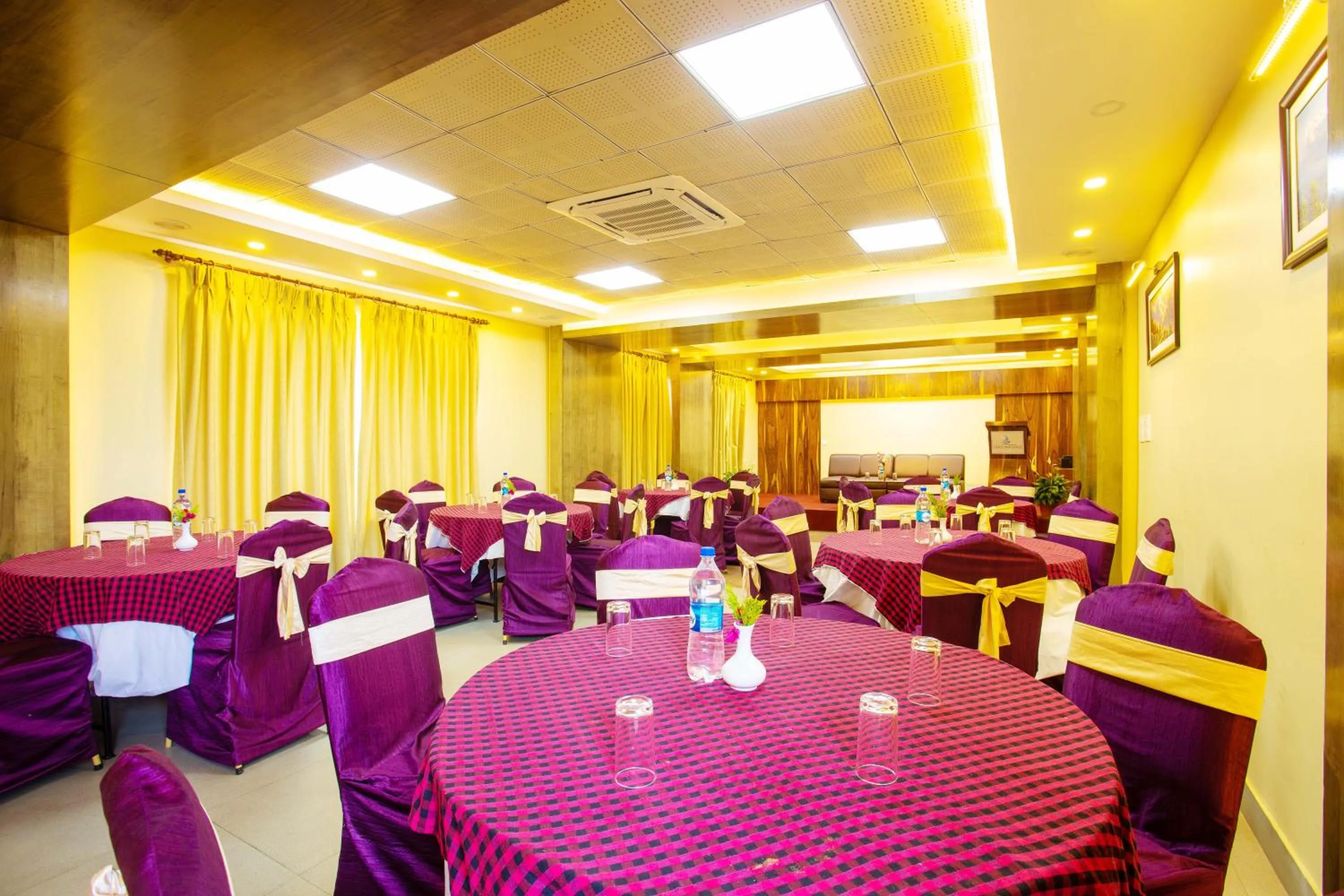 Banquet/Function facilities in Hotel Lake Paradise