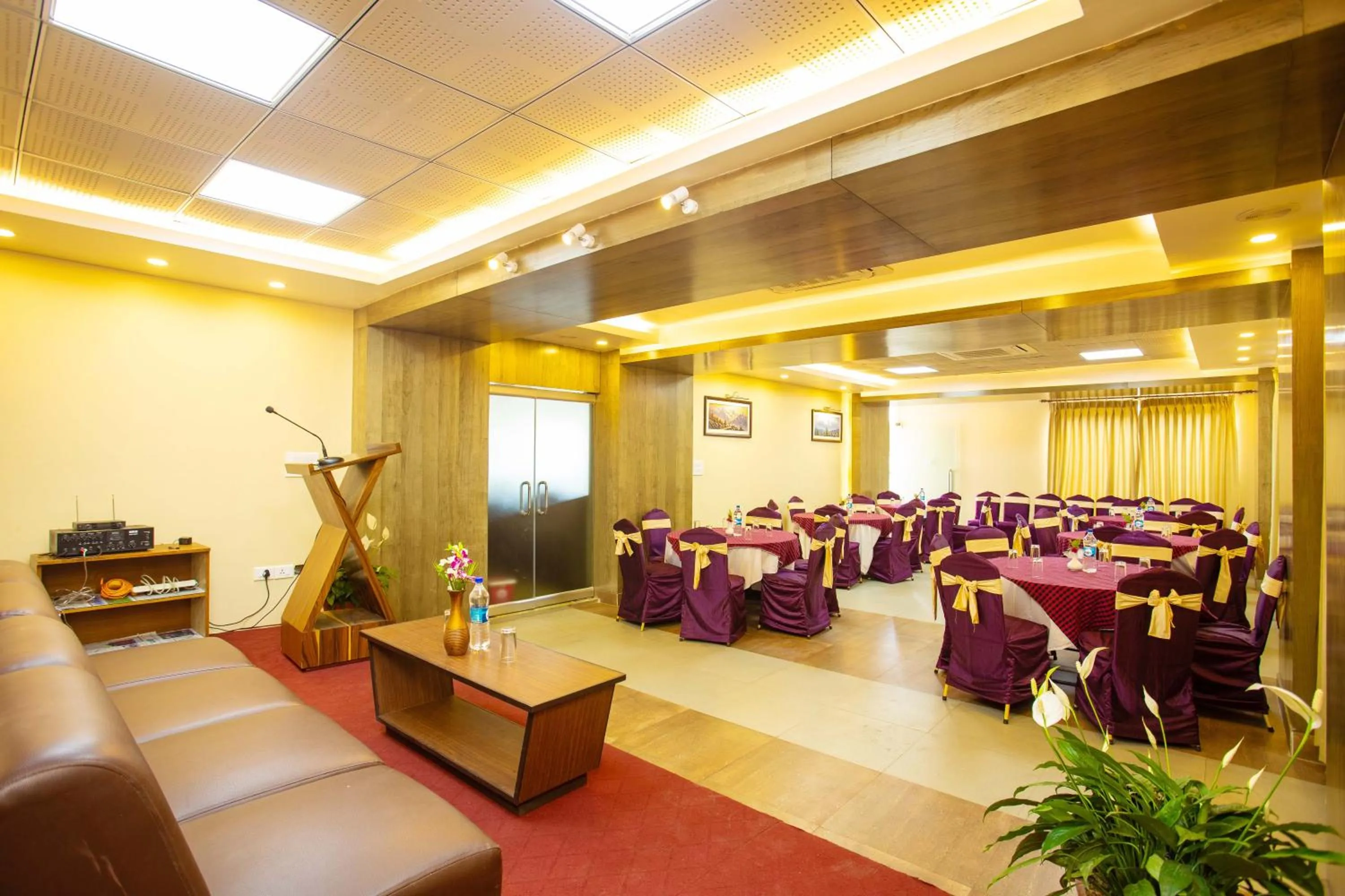 Banquet/Function facilities in Hotel Lake Paradise