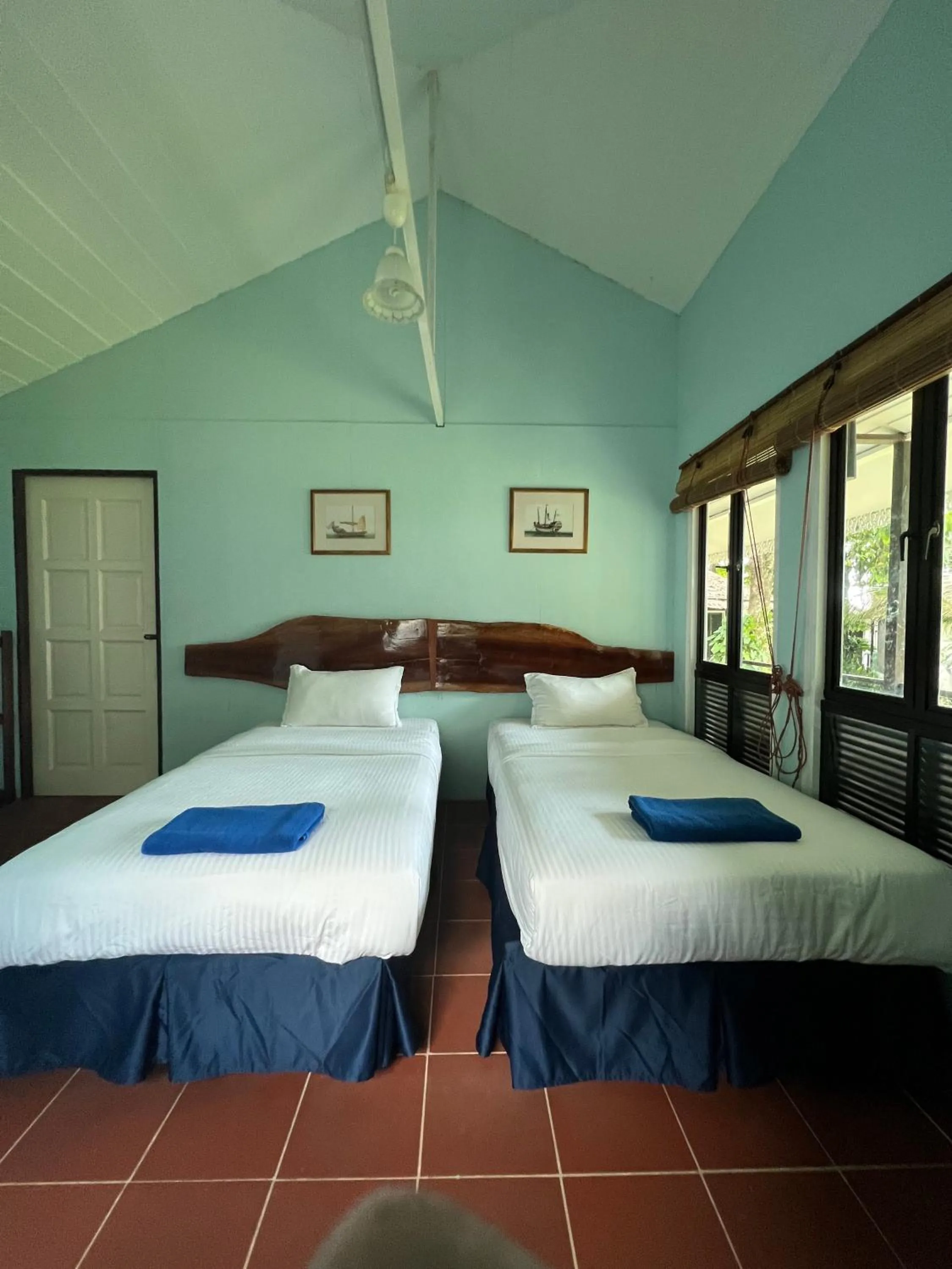 Bed in 1511 Coconut Grove