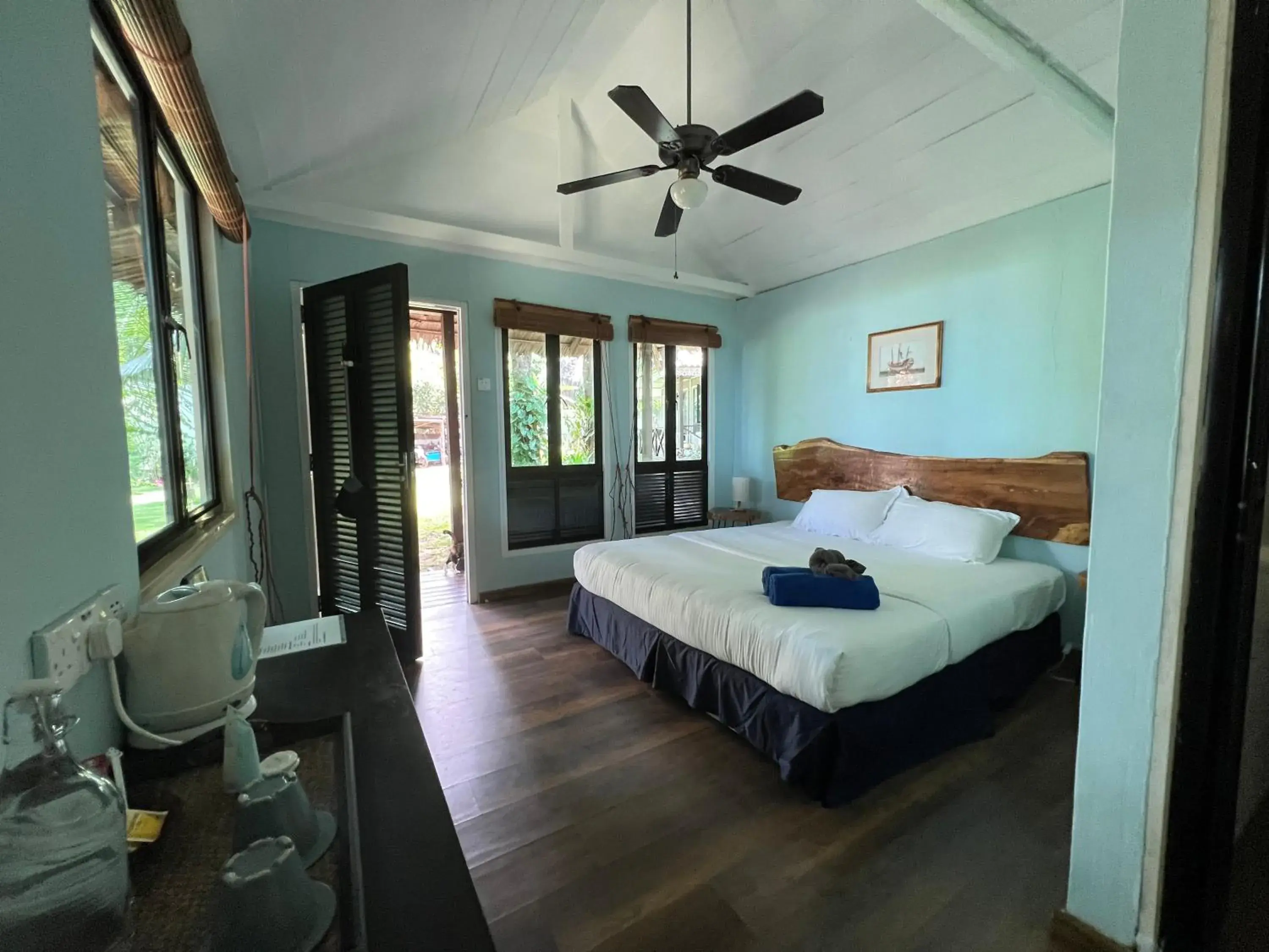 Coffee/tea facilities, Bed in 1511 Coconut Grove Coffee/tea facilities, Bed in 1511 Coconut Grove