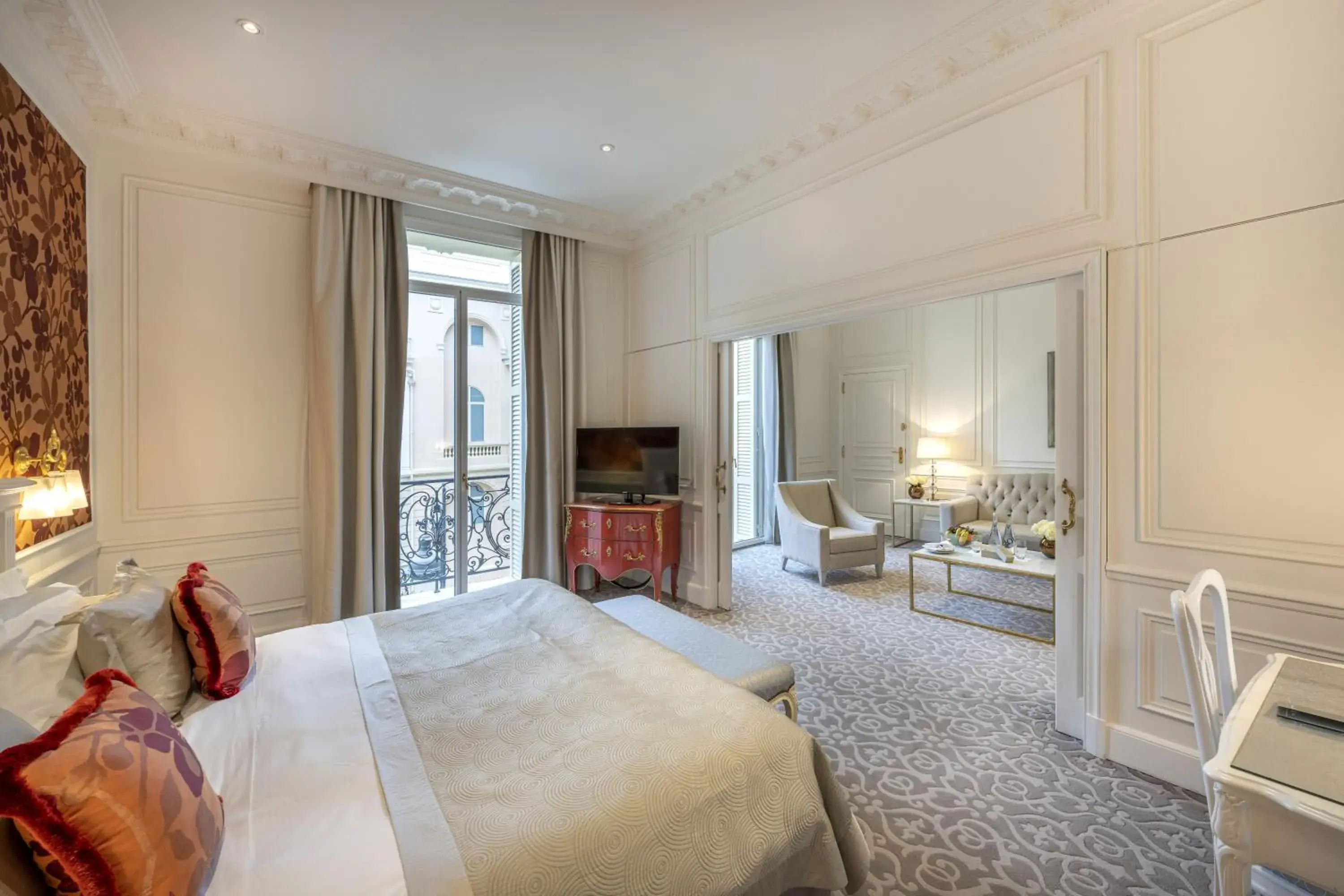 Photo of the whole room, Bed in Hôtel Hermitage Monte-Carlo Photo of the whole room, Bed in Hôtel Hermitage Monte-Carlo
