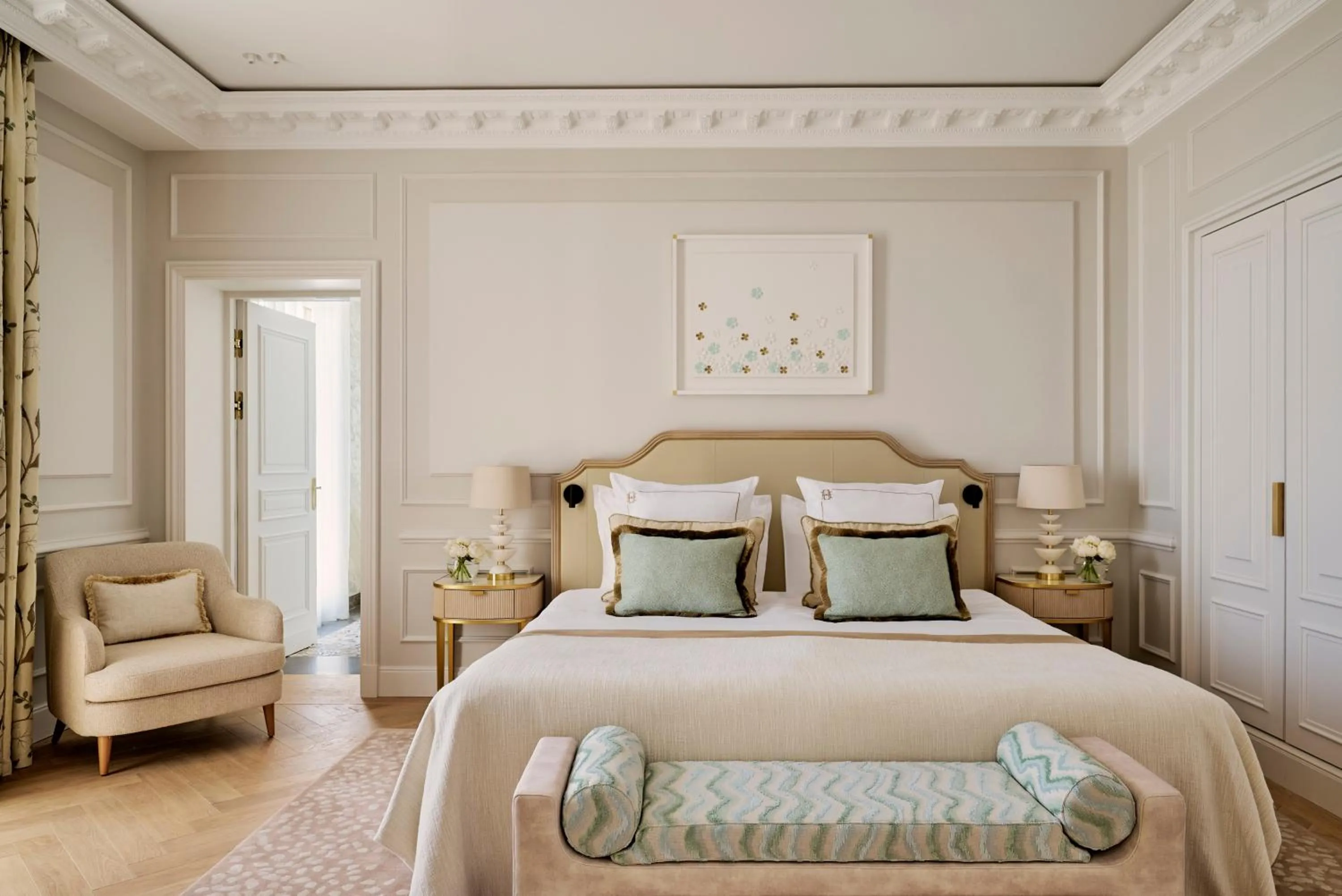 Bedroom, Bed in Hôtel Hermitage Monte-Carlo