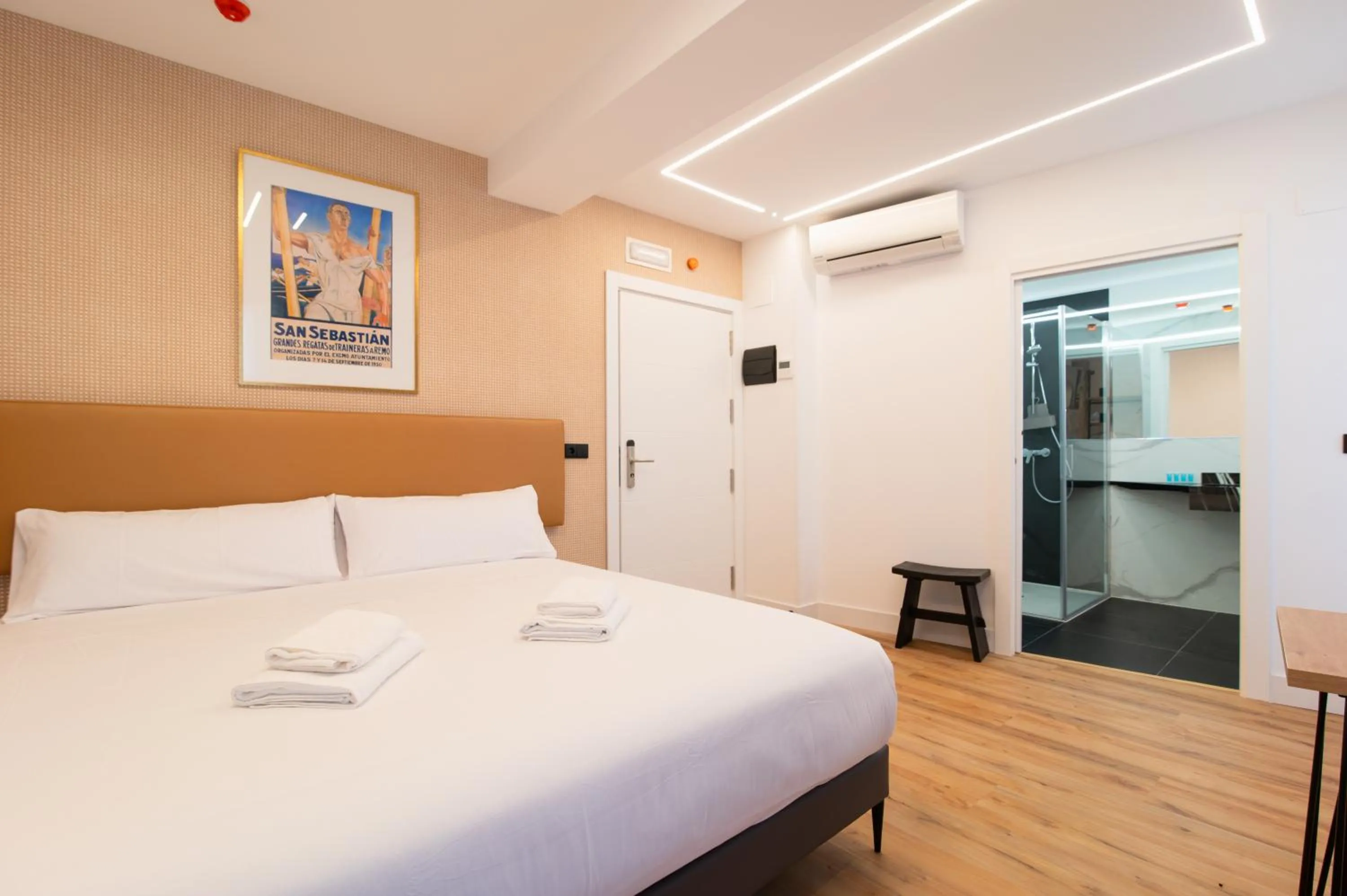 Bed in Boulevard Roomss