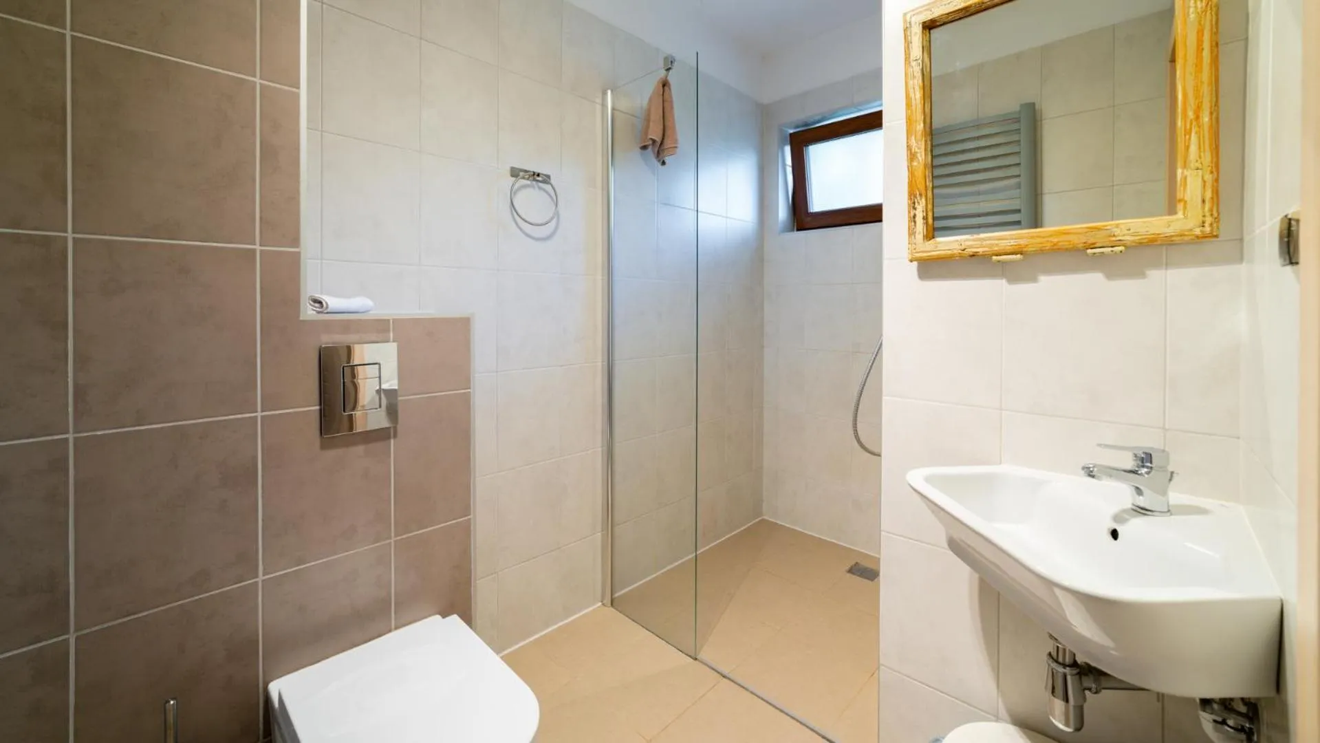 WILLA IZBICA KARPACZ