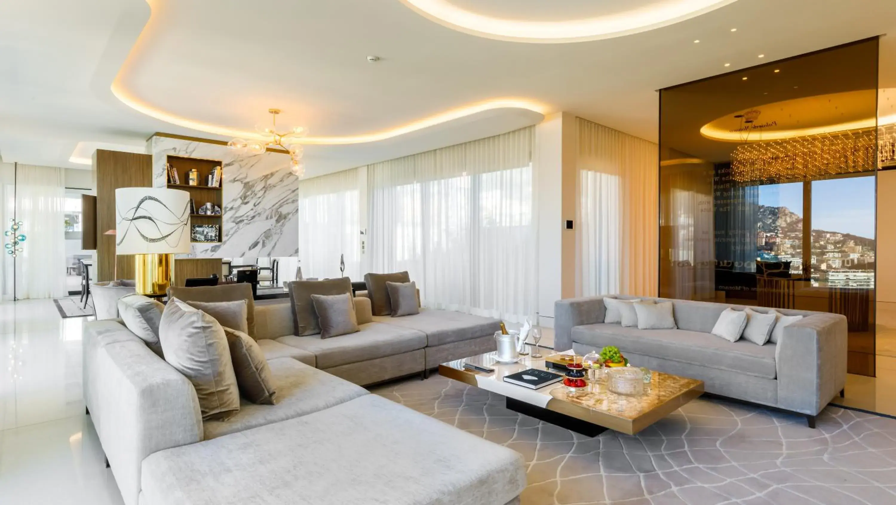 Living room in Hôtel de Paris Monte-Carlo Living room in Hôtel de Paris Monte-Carlo