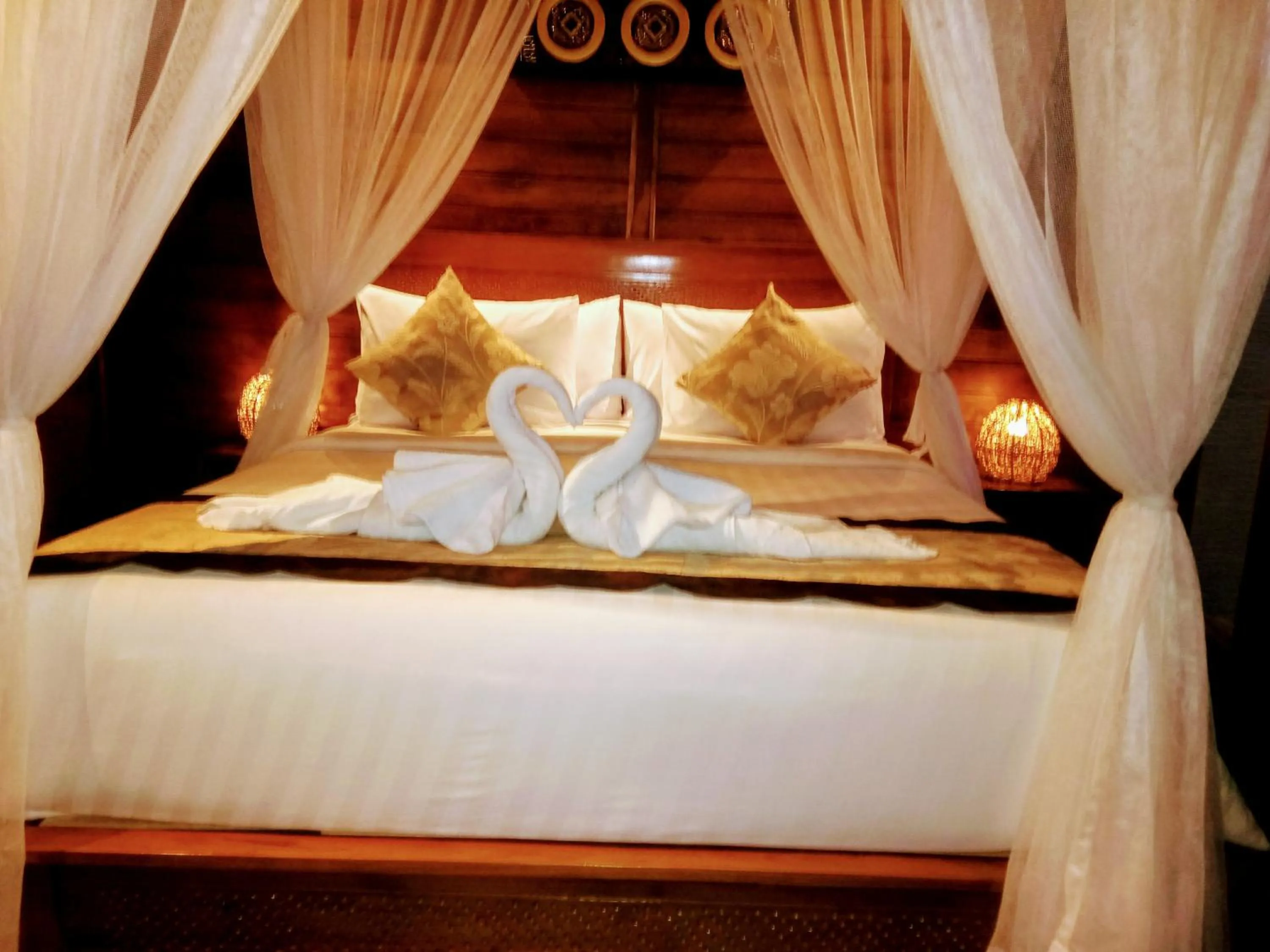 Bedroom, Bed in Radiance Sunset Villas Lembongan
