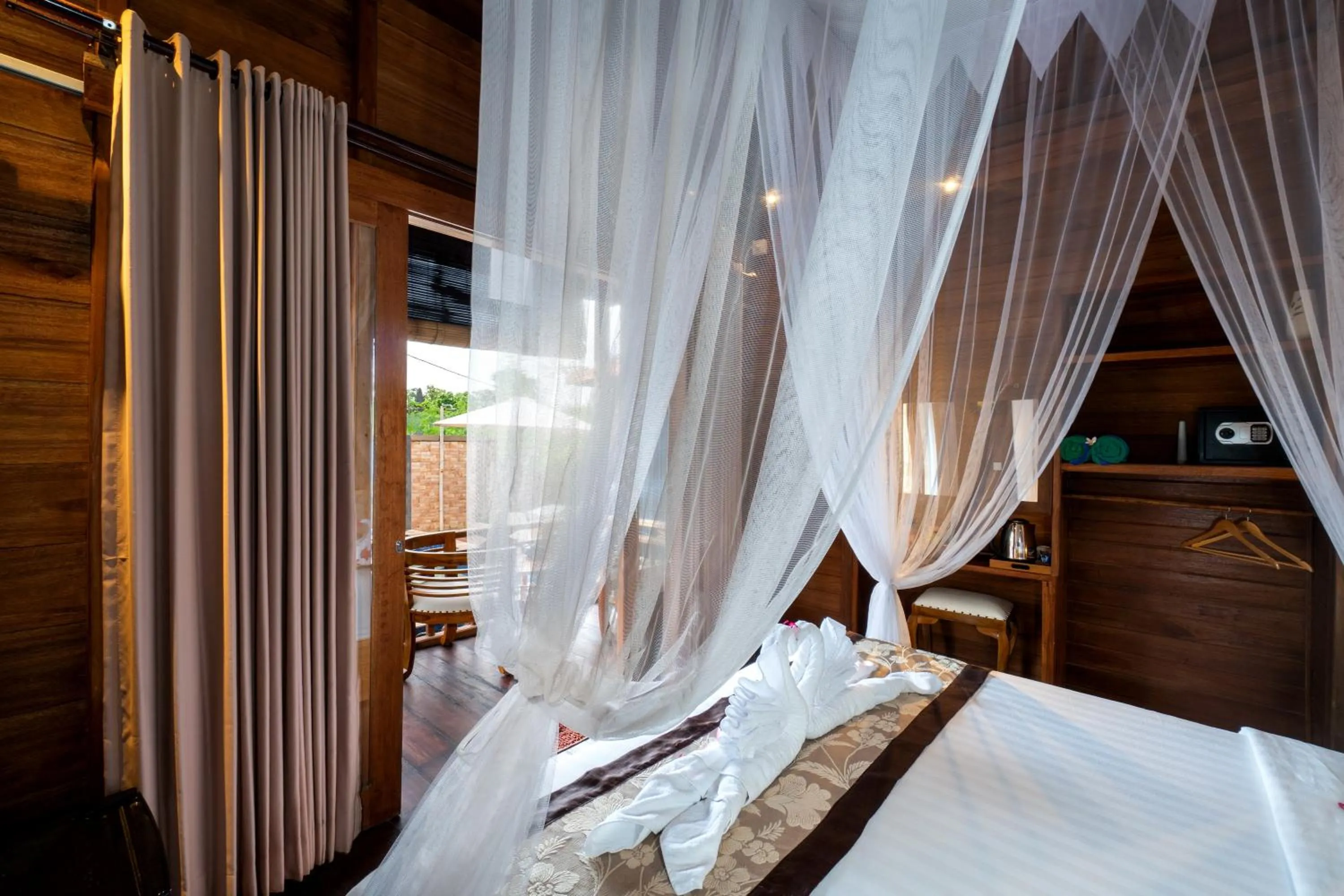 Bedroom, Bed in Radiance Sunset Villas Lembongan