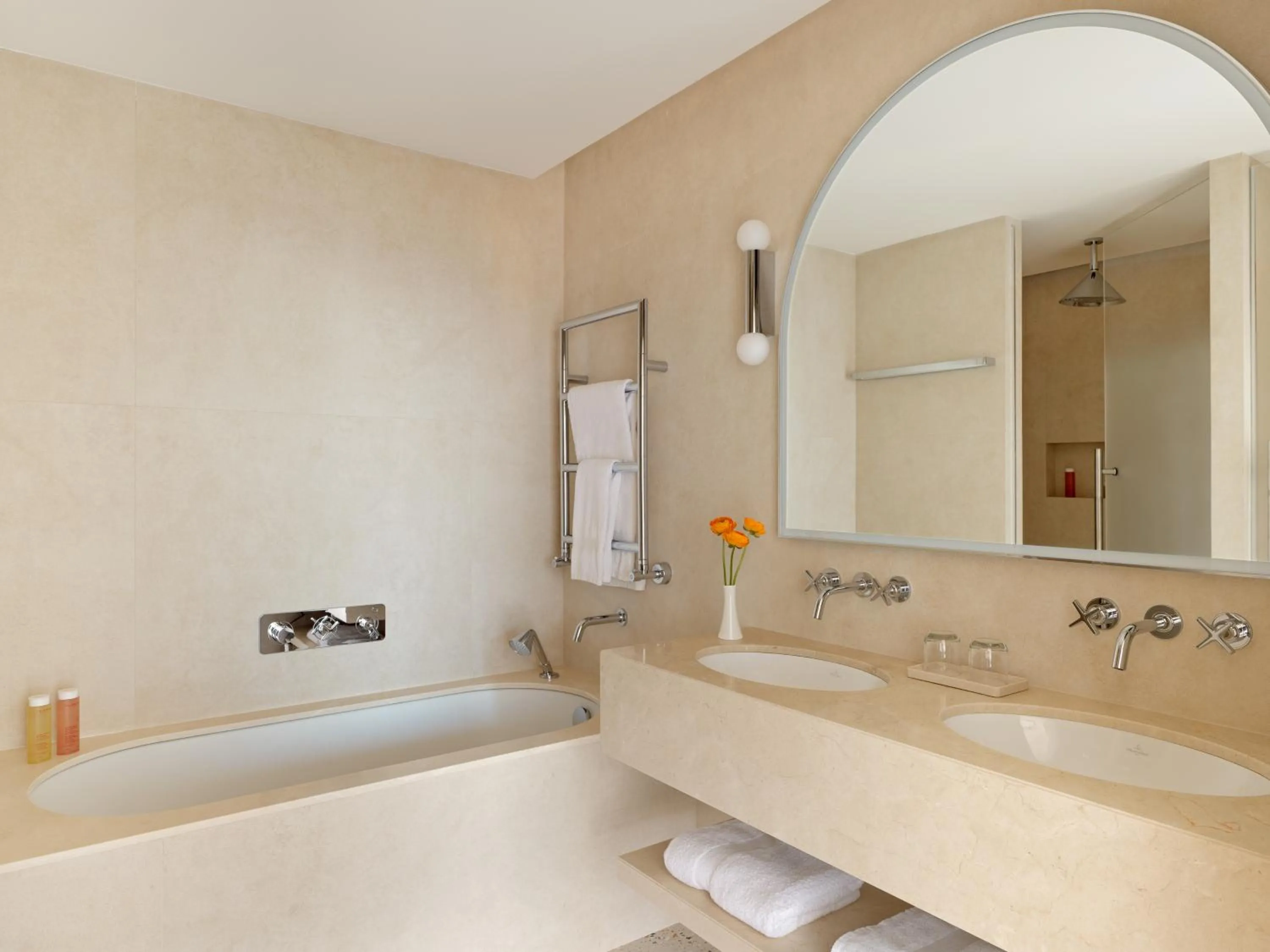 Bathroom in Monte-Carlo Bay Hotel & Resort