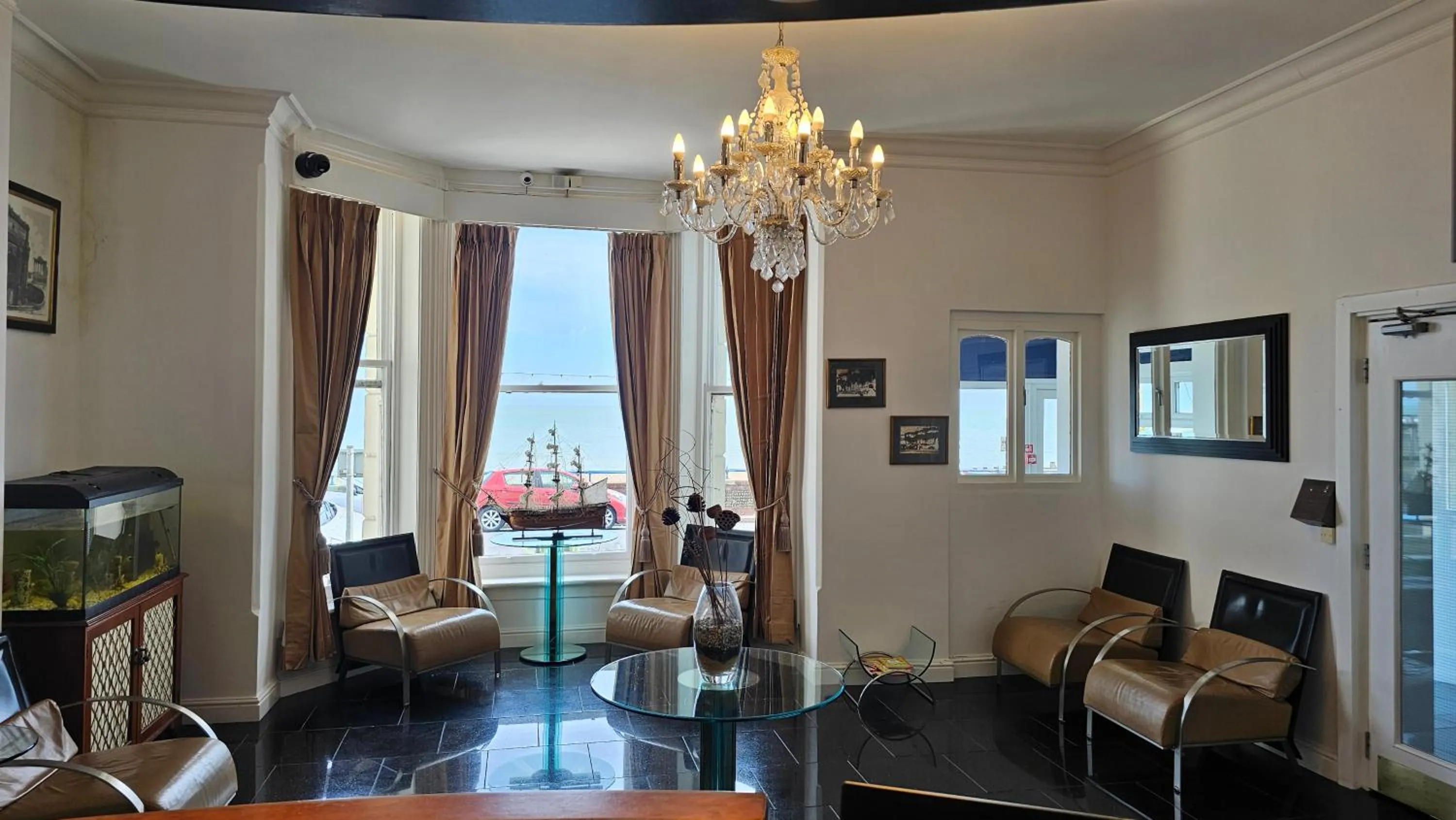 Lobby or reception in The Strand Hotel