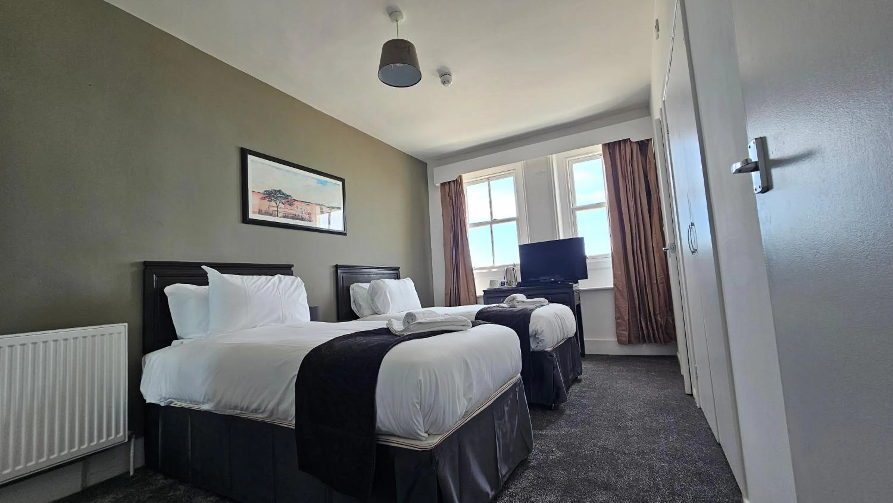 Bedroom, Bed in The Strand Hotel