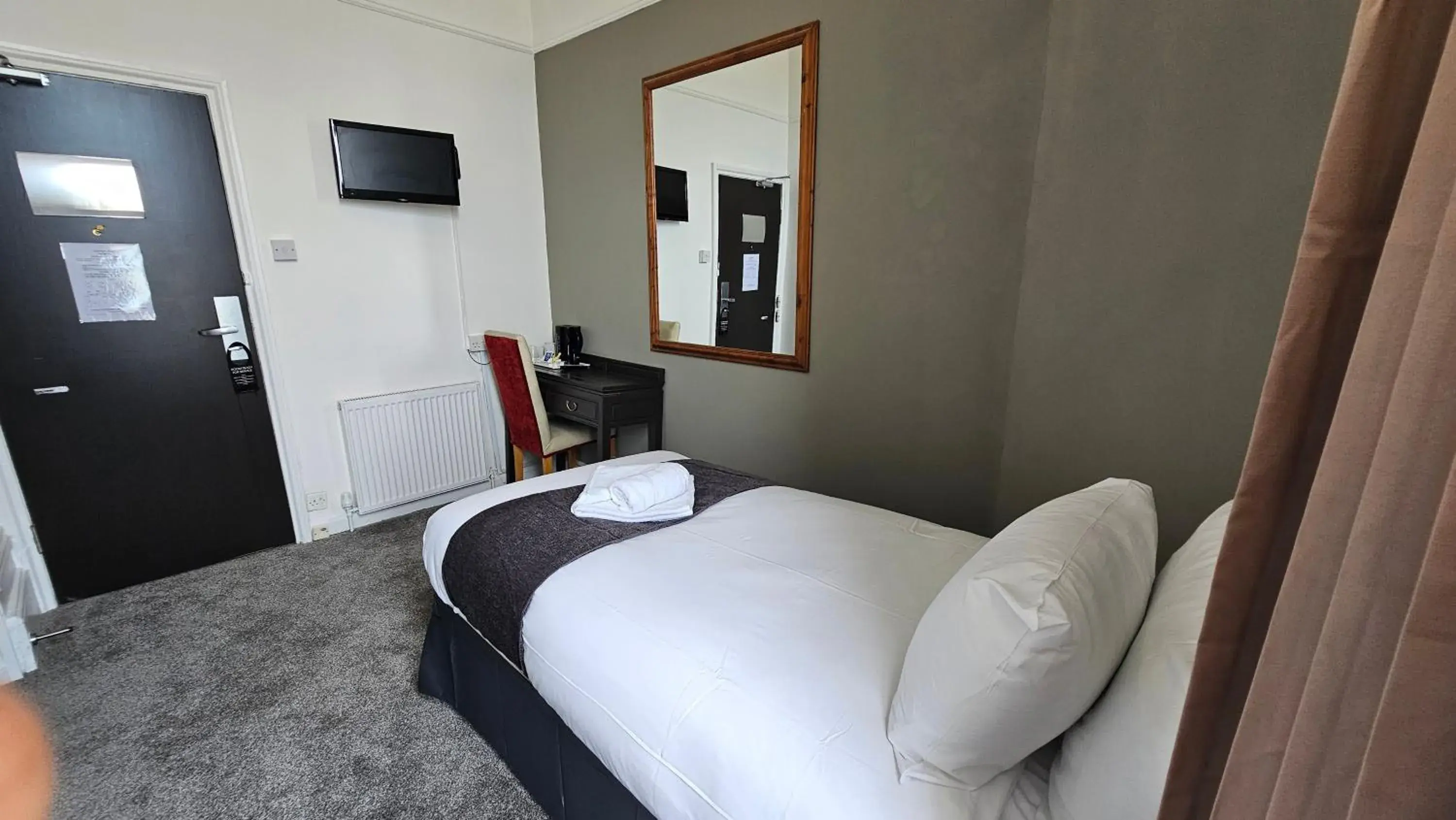 Standard Single Room in The Strand Hotel Standard Single Room in The Strand Hotel