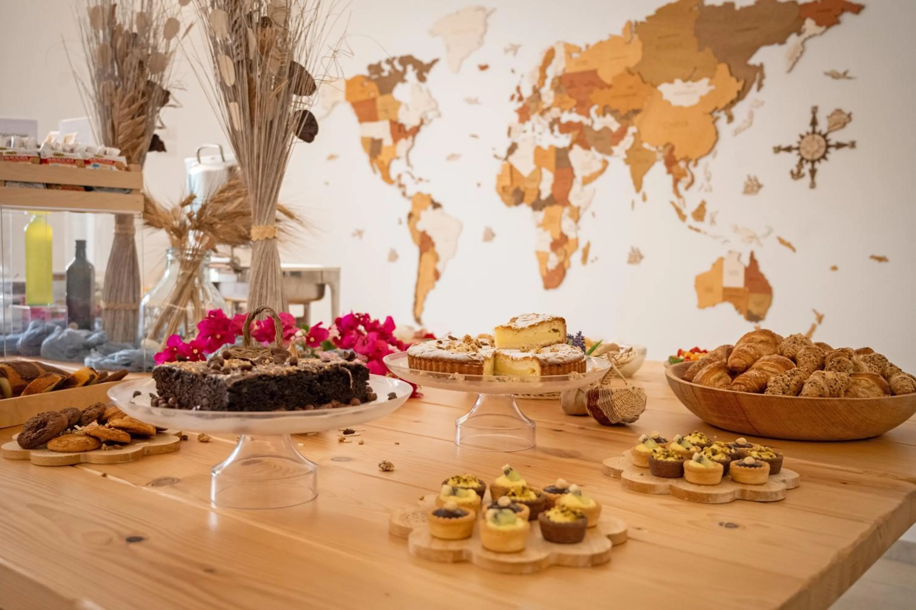 Breakfast in Hotel Residence Torre Del Porto