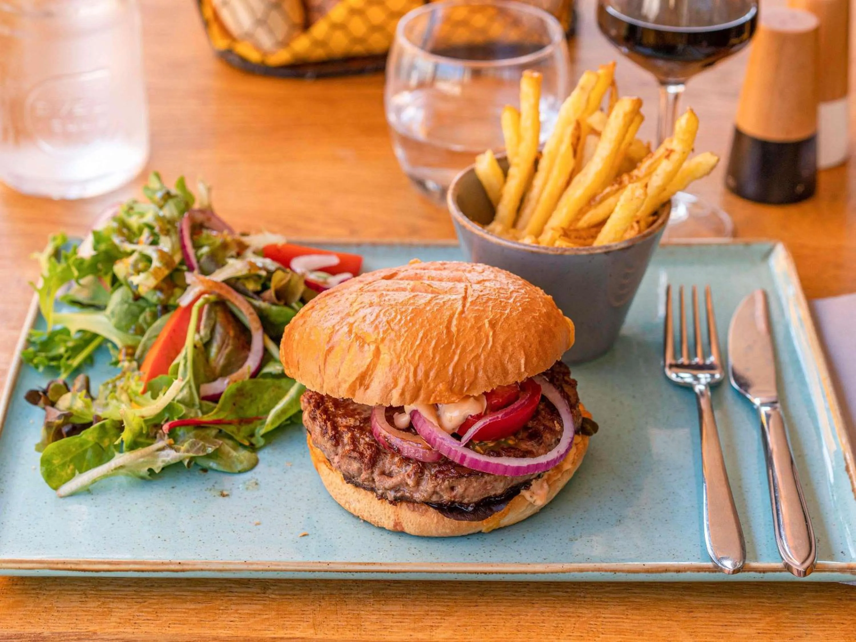 Restaurant/places to eat in ibis Montpellier Centre Polygone