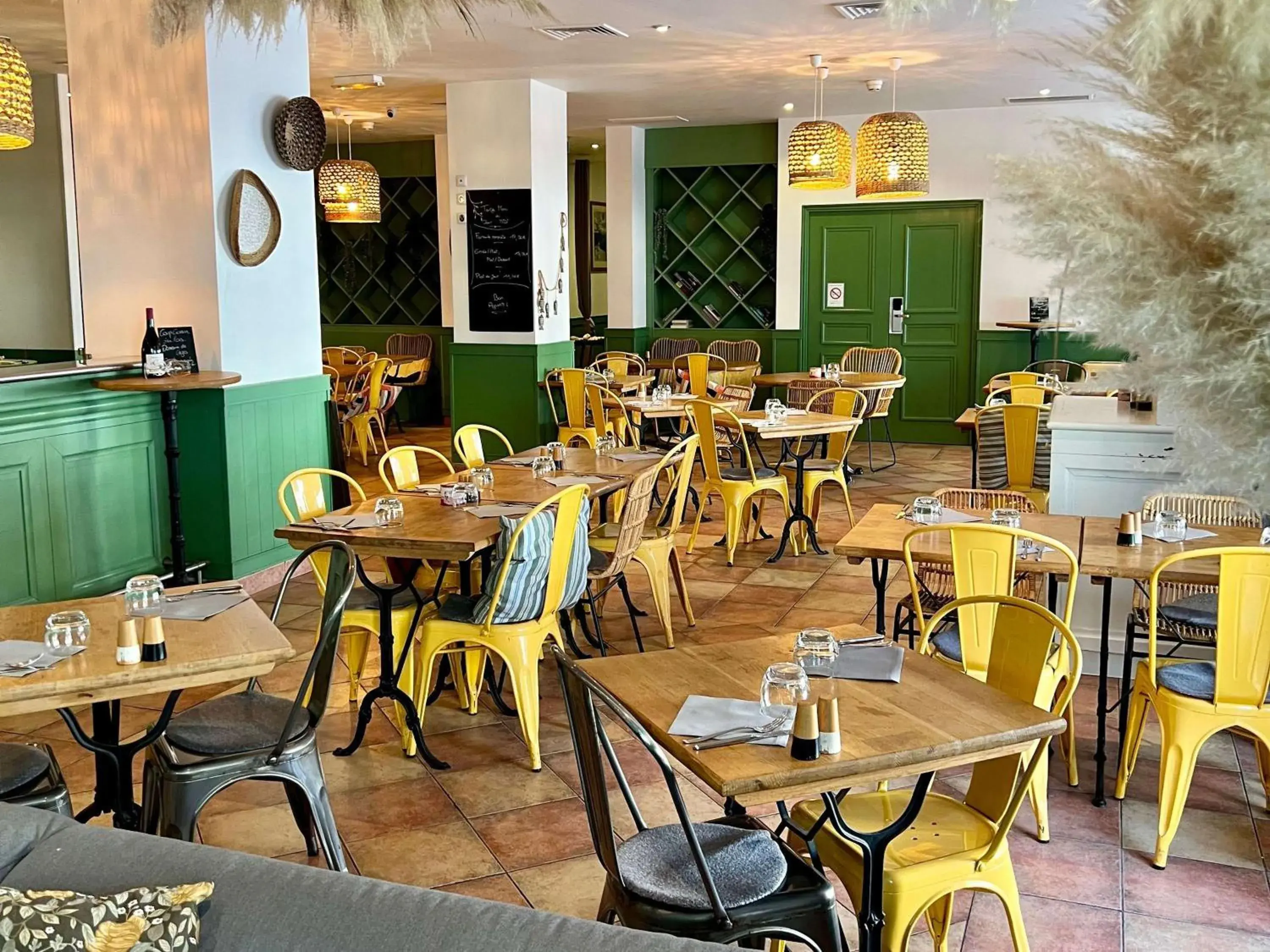Restaurant/places to eat in ibis Montpellier Centre Polygone Restaurant/places to eat in ibis Montpellier Centre Polygone