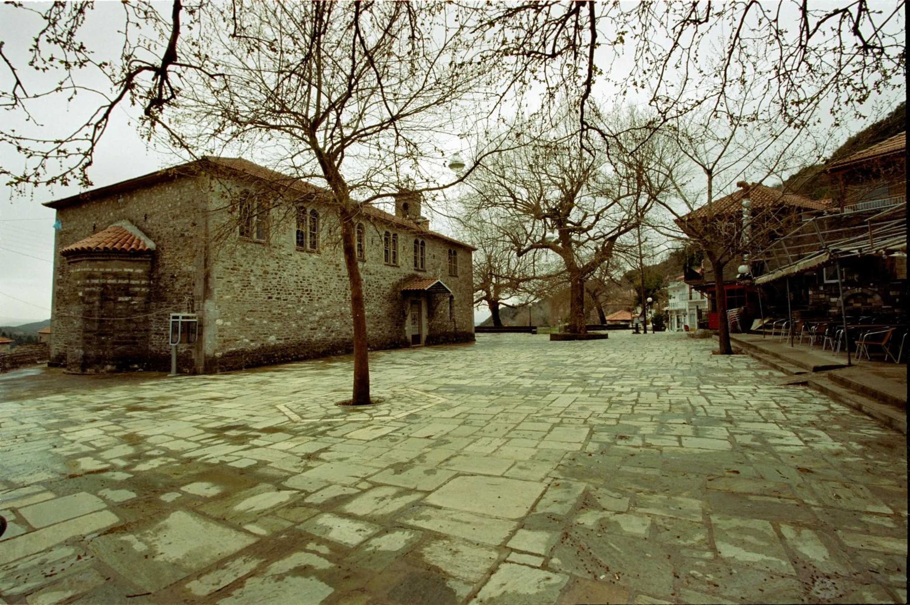 Area and facilities in Xenonas Kypseli