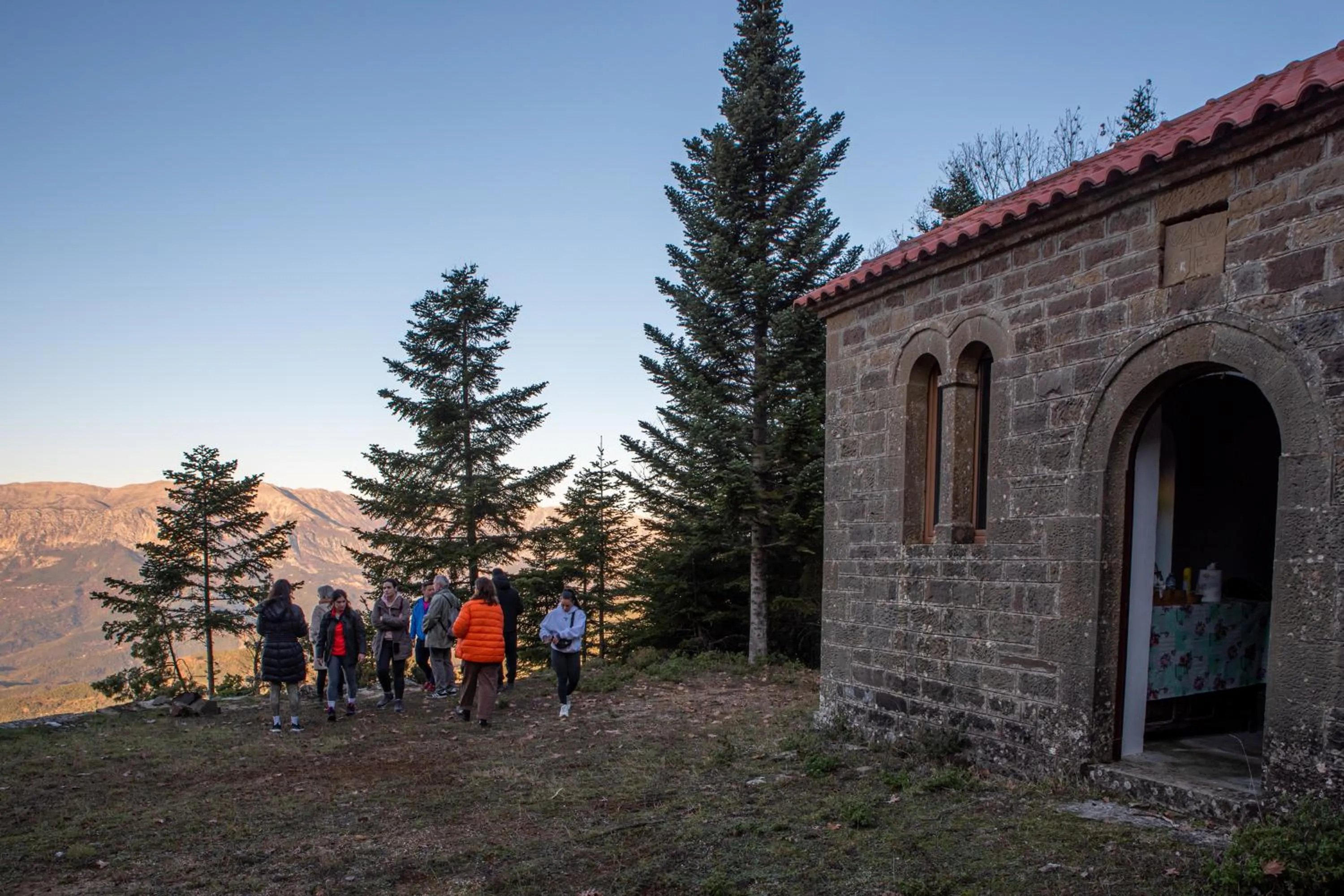 Hiking in Xenonas Kypseli