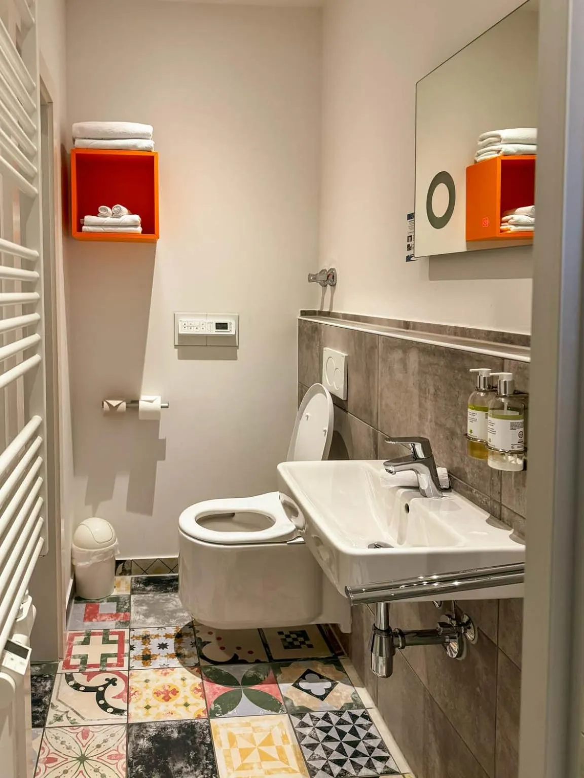 Toilet in Trip Inn Boutique Rubens