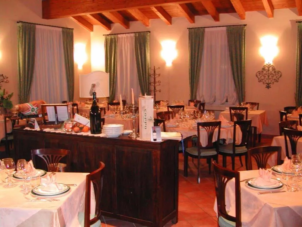 Restaurant/places to eat in Magnagallo