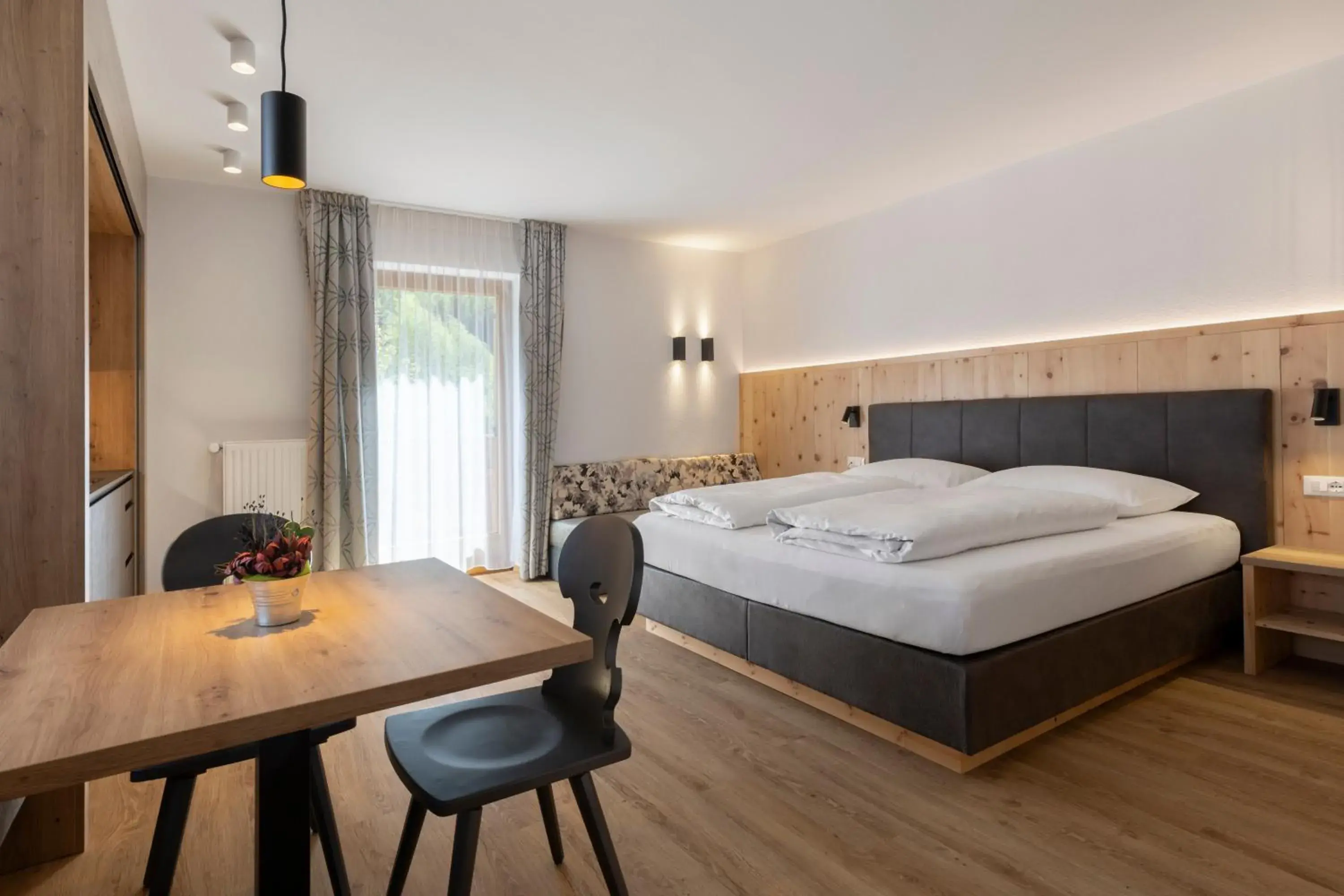 Zur Brücke apartments and rooms - Your home in heart of South Tyrol, with Brixencard Zur Brücke apartments and rooms - Your home in heart of South Tyrol, with Brixencard