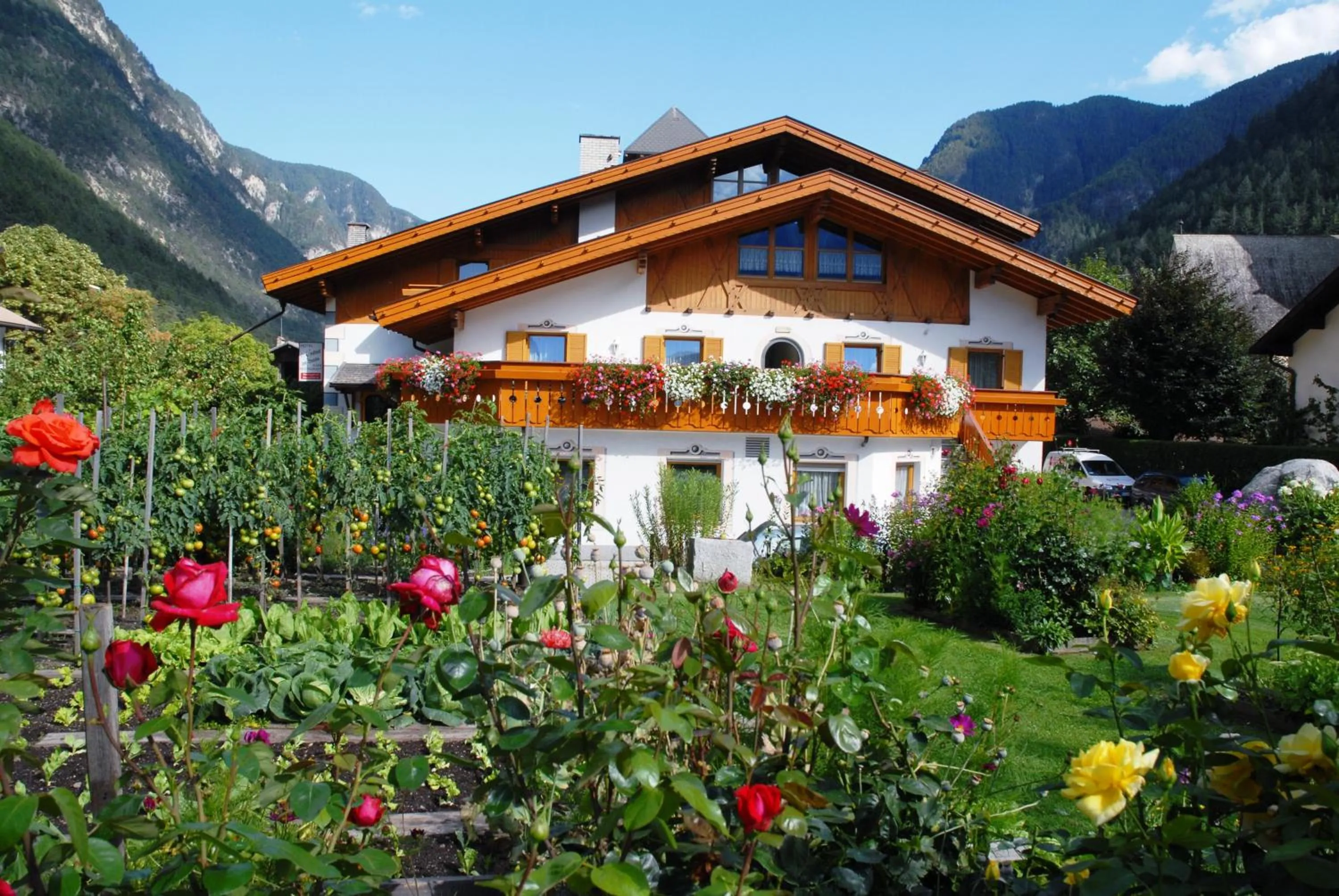 Property building in Zur Brücke apartments and rooms - Your home in heart of South Tyrol, with Brixencard