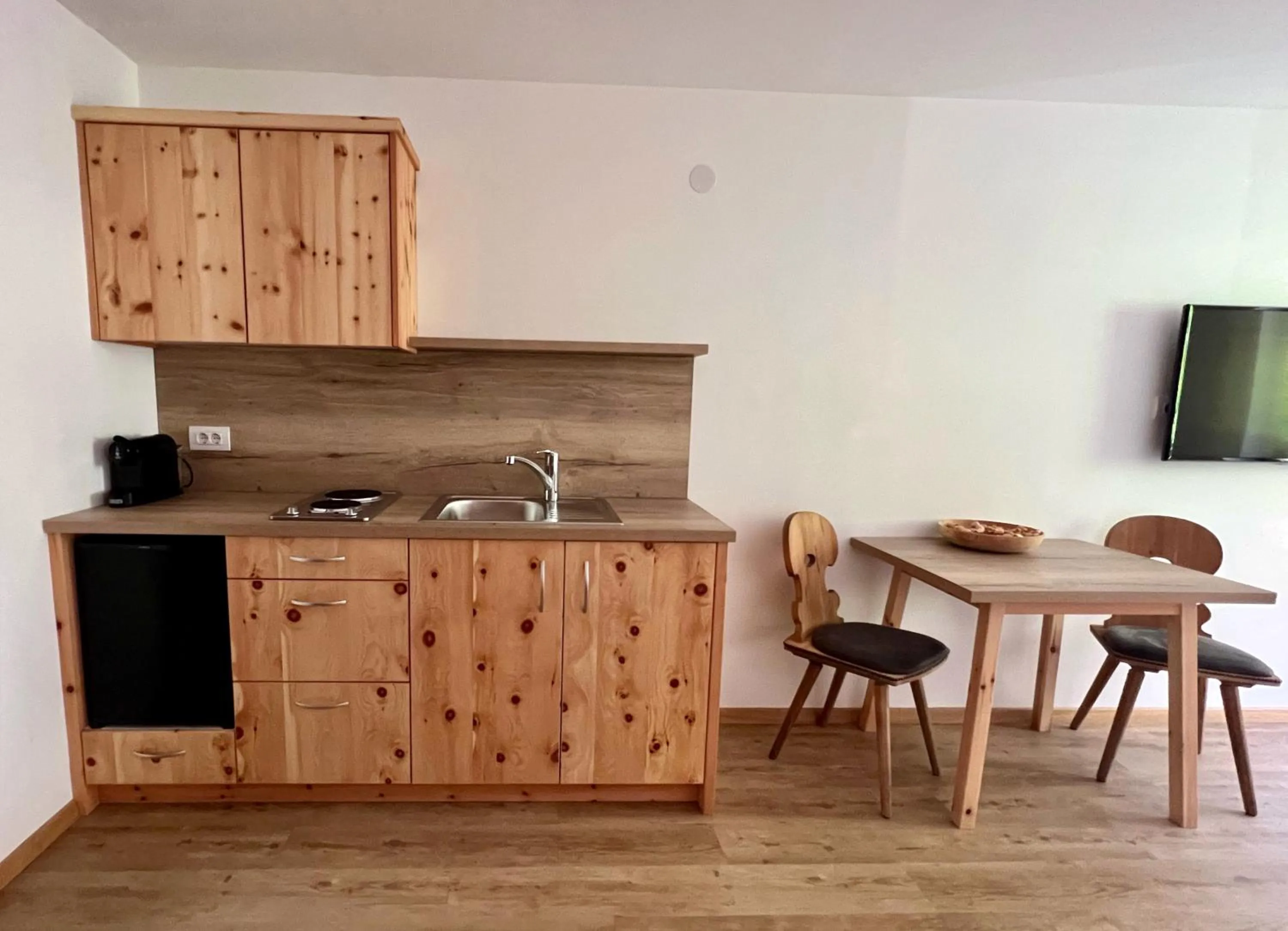 Kitchen or kitchenette in Zur Brücke apartments and rooms - Your home in heart of South Tyrol, with Brixencard