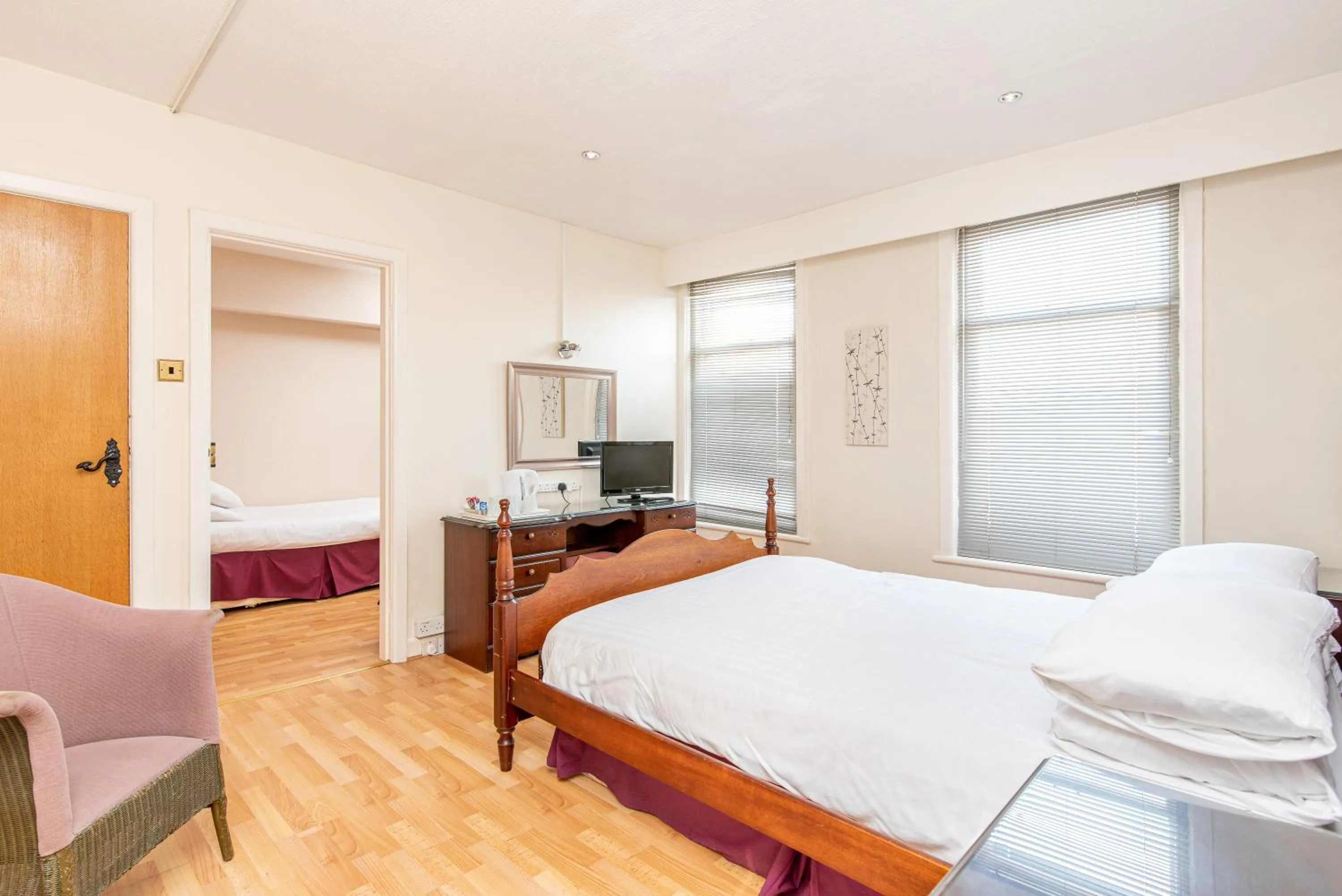 Bedroom, Bed in The Headlands