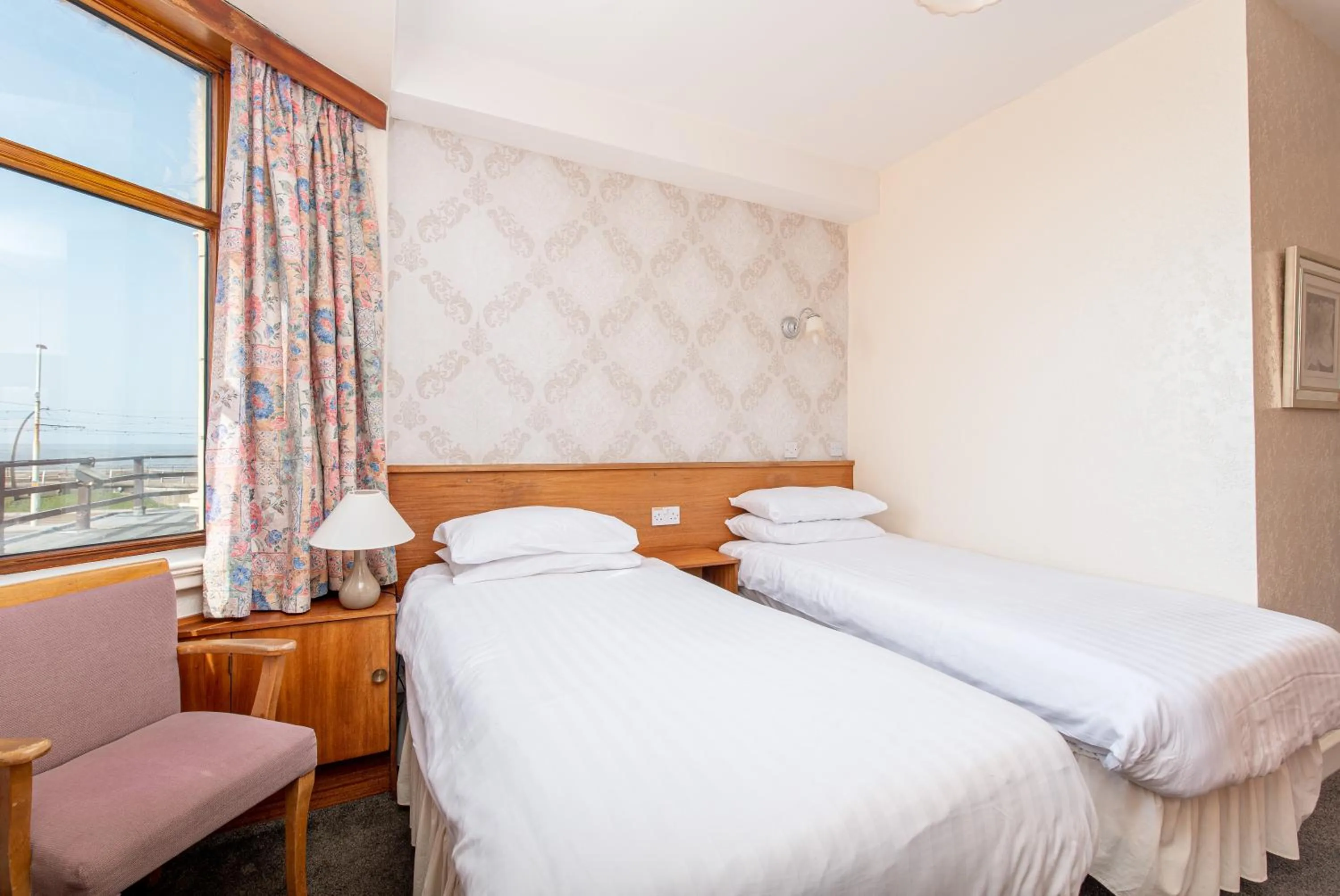 Bedroom, Bed in The Headlands