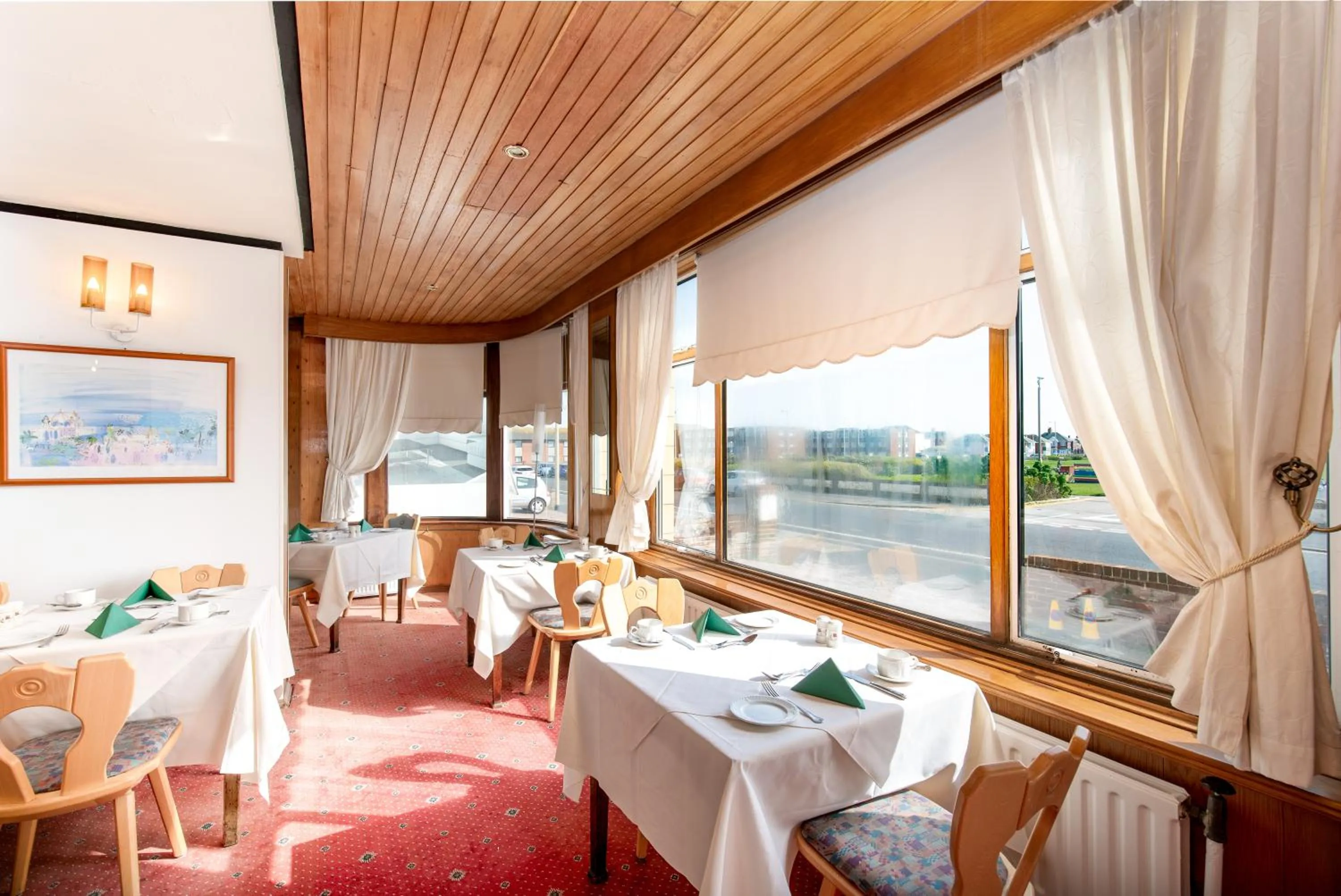 Restaurant/places to eat in The Headlands