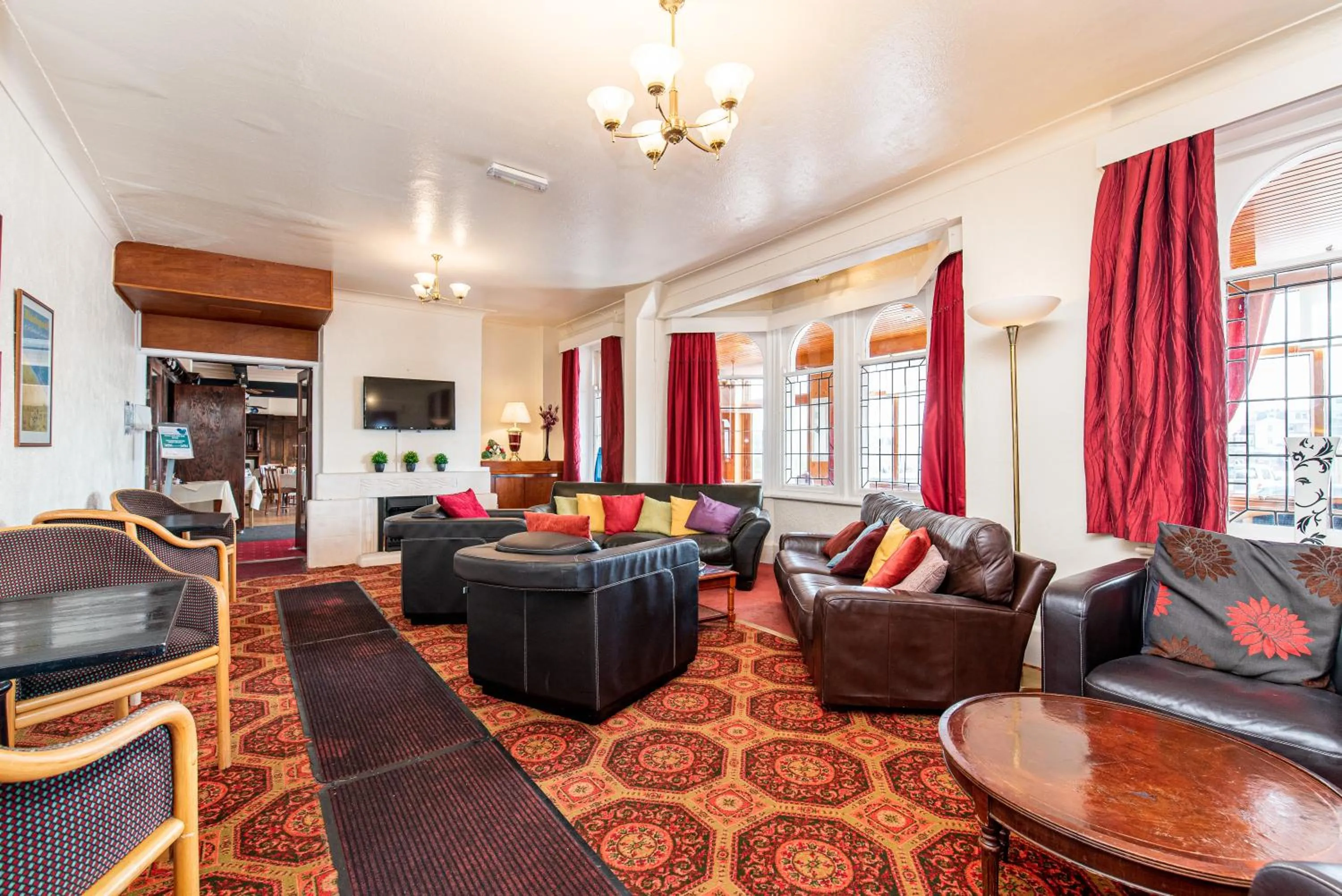 Communal lounge/ TV room in The Headlands