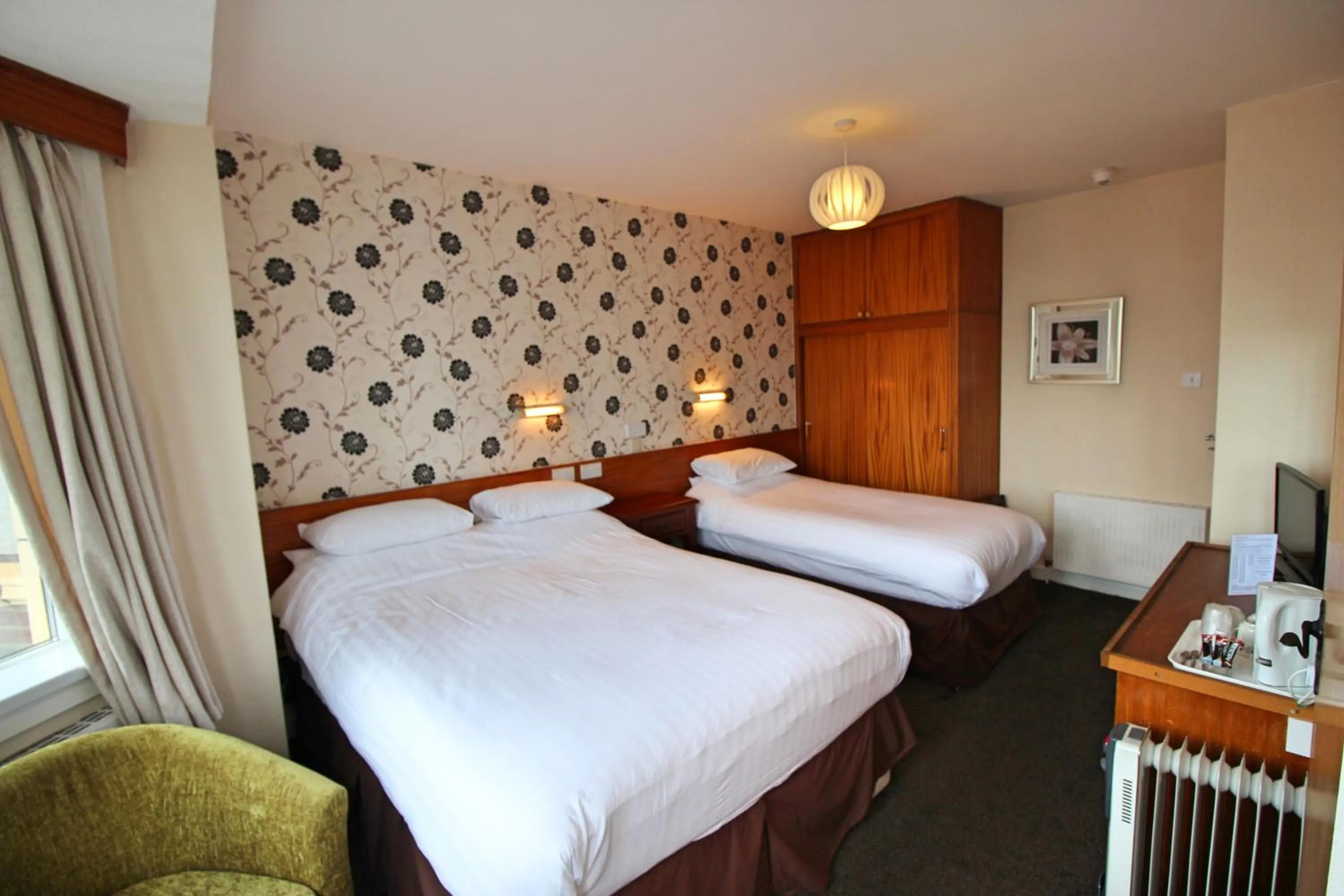 Bed in The Headlands