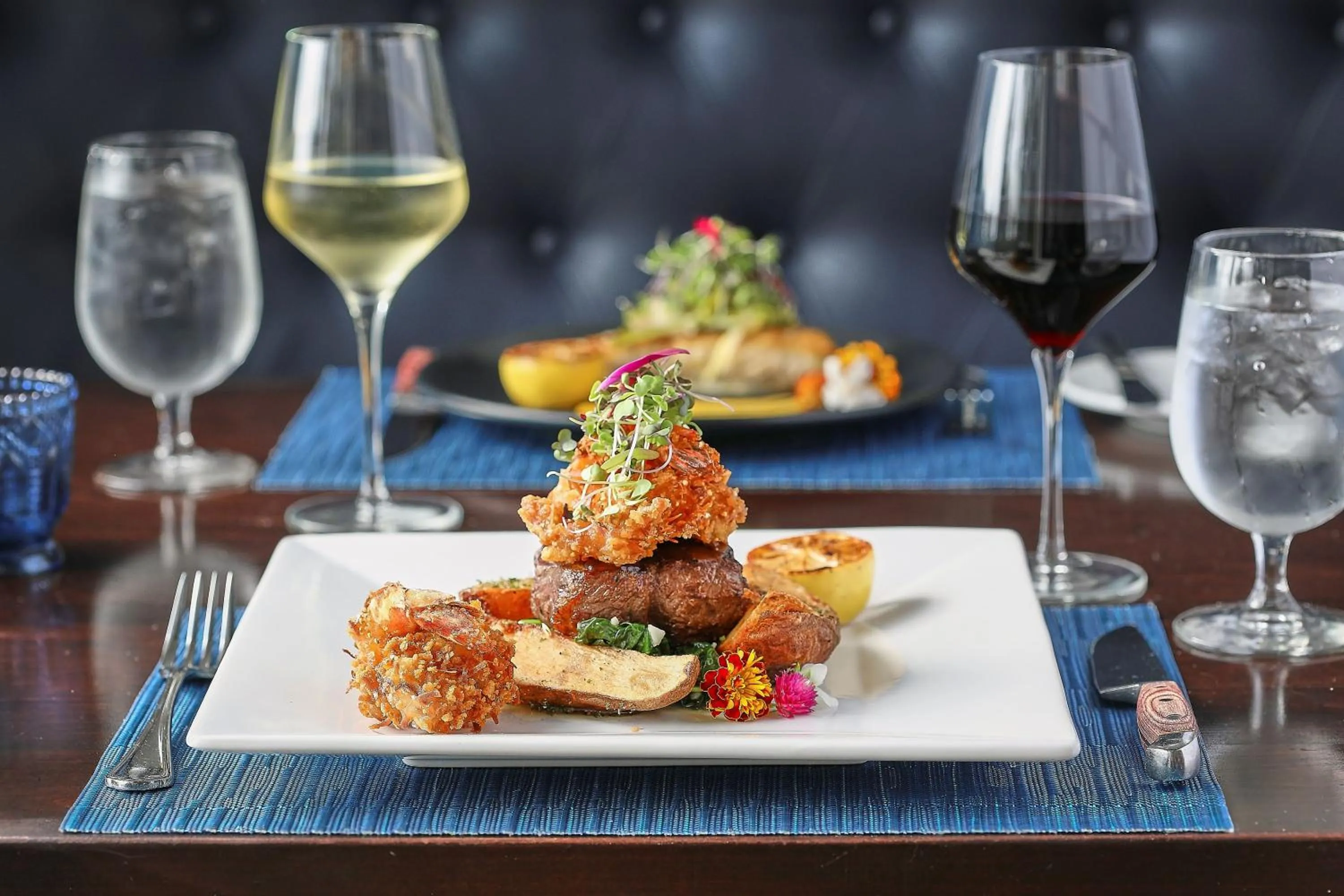 Restaurant/places to eat in Trianon Bonita Bay Hotel