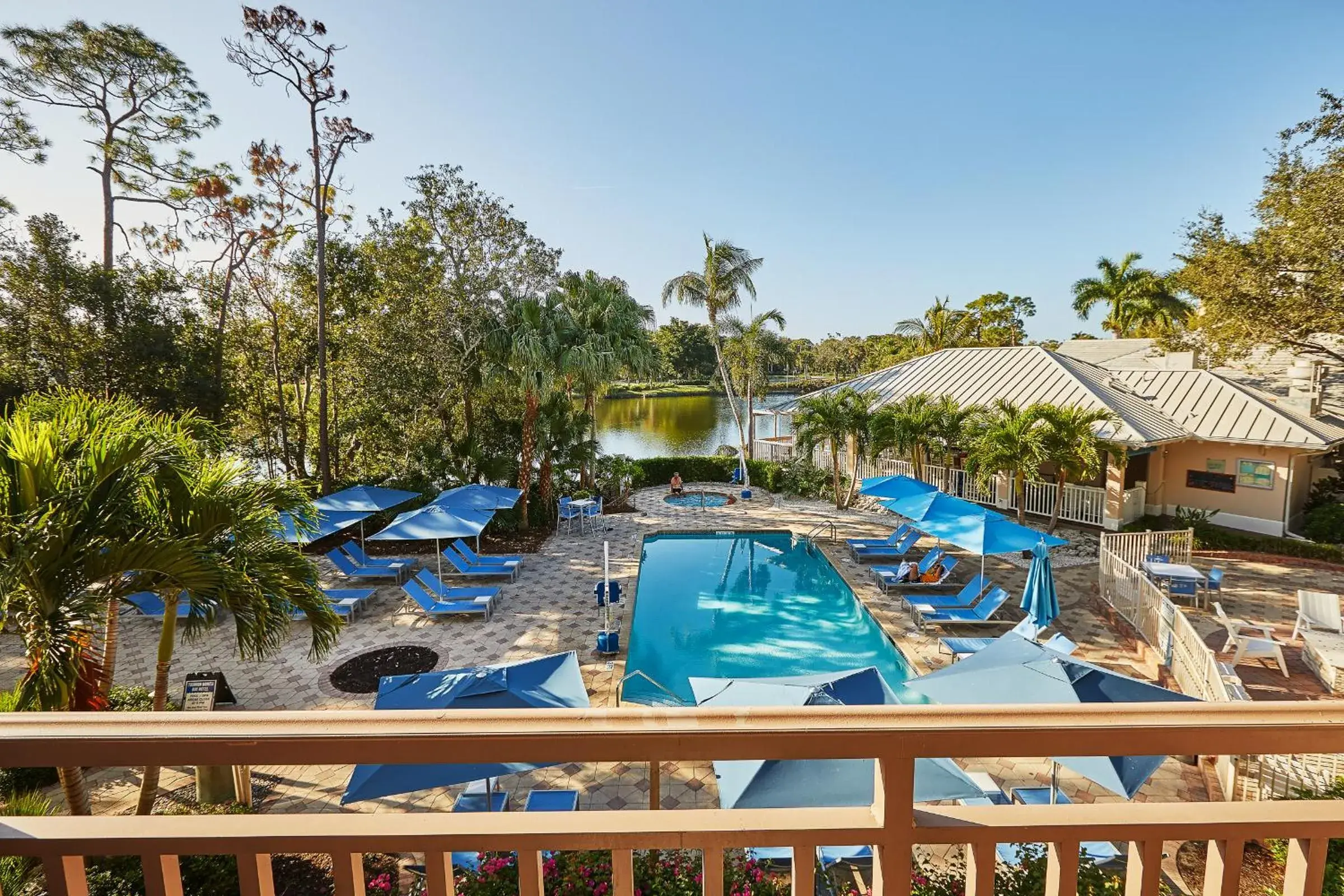 Swimming pool in Trianon Bonita Bay Hotel Swimming pool in Trianon Bonita Bay Hotel