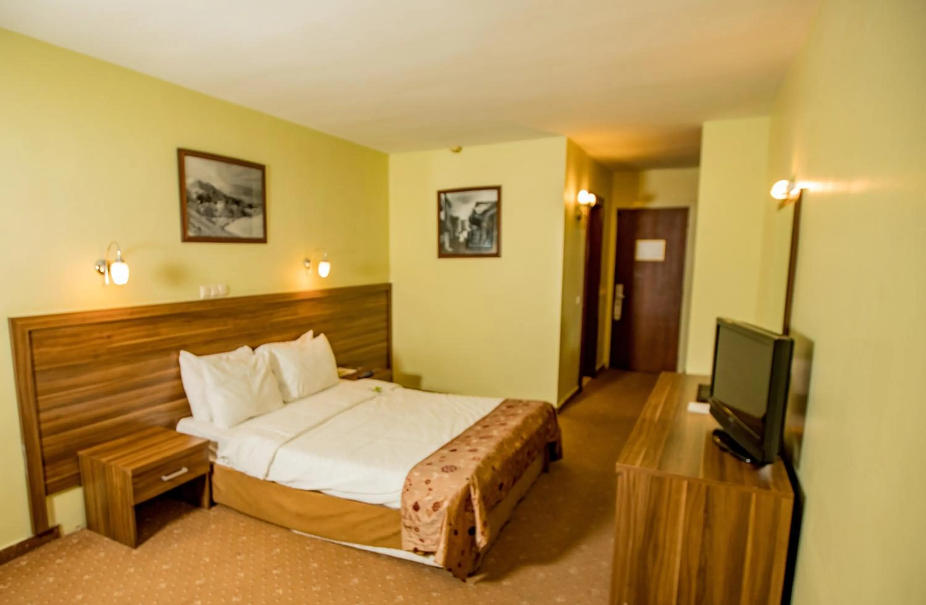 Bed in Dedeman Palandoken Resort Hotel