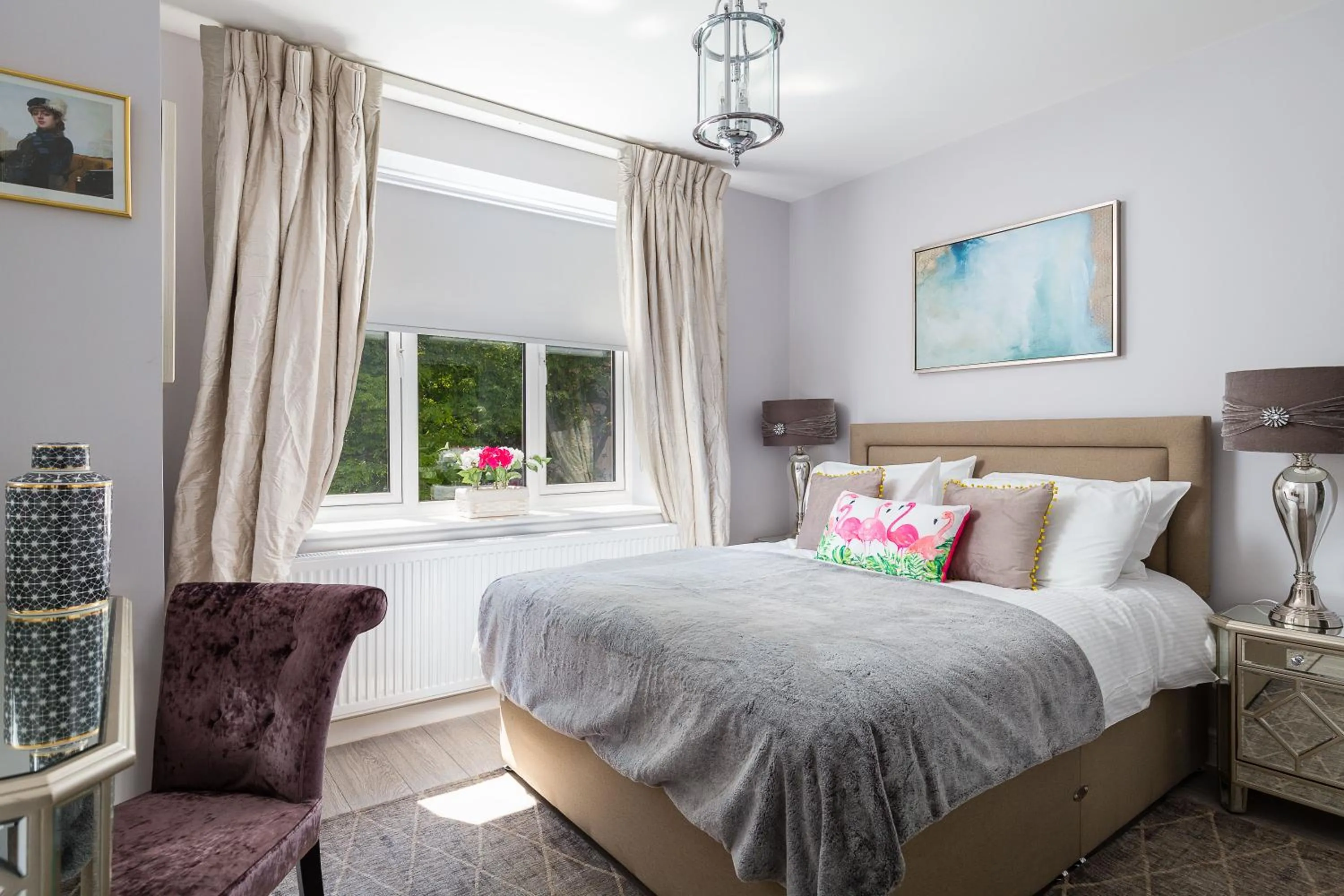 Bedroom, Bed in Cromwell road apartments