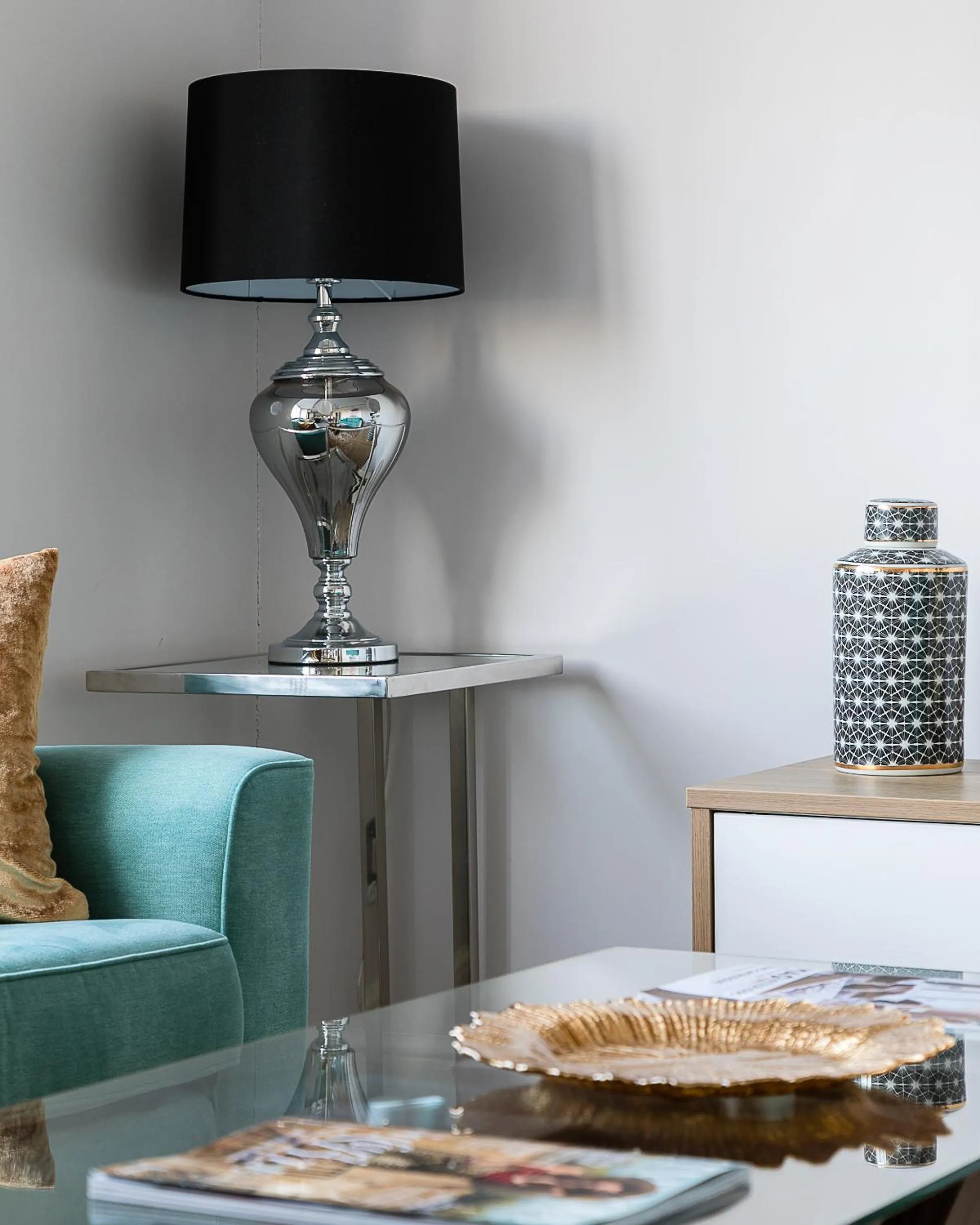 Living room in Cromwell road apartments