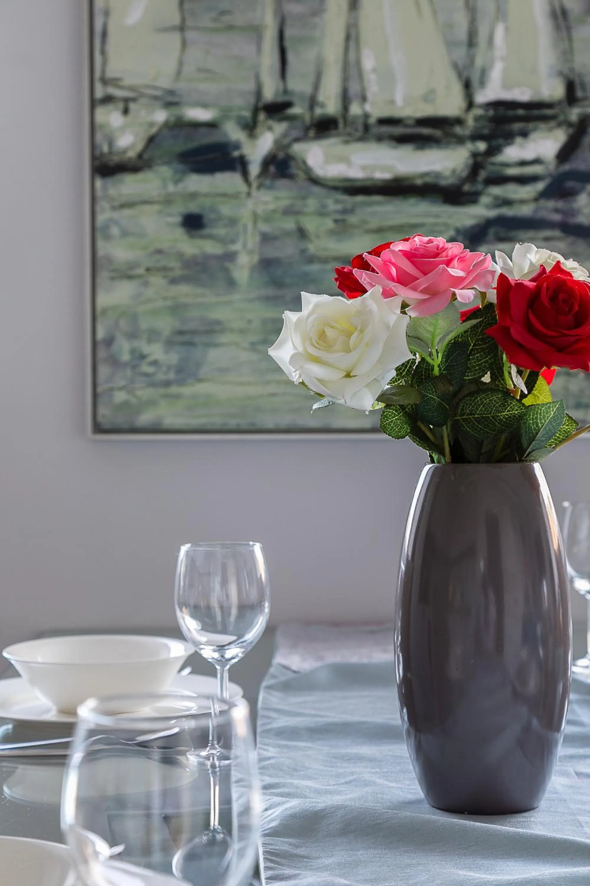 Dining area in Cromwell road apartments