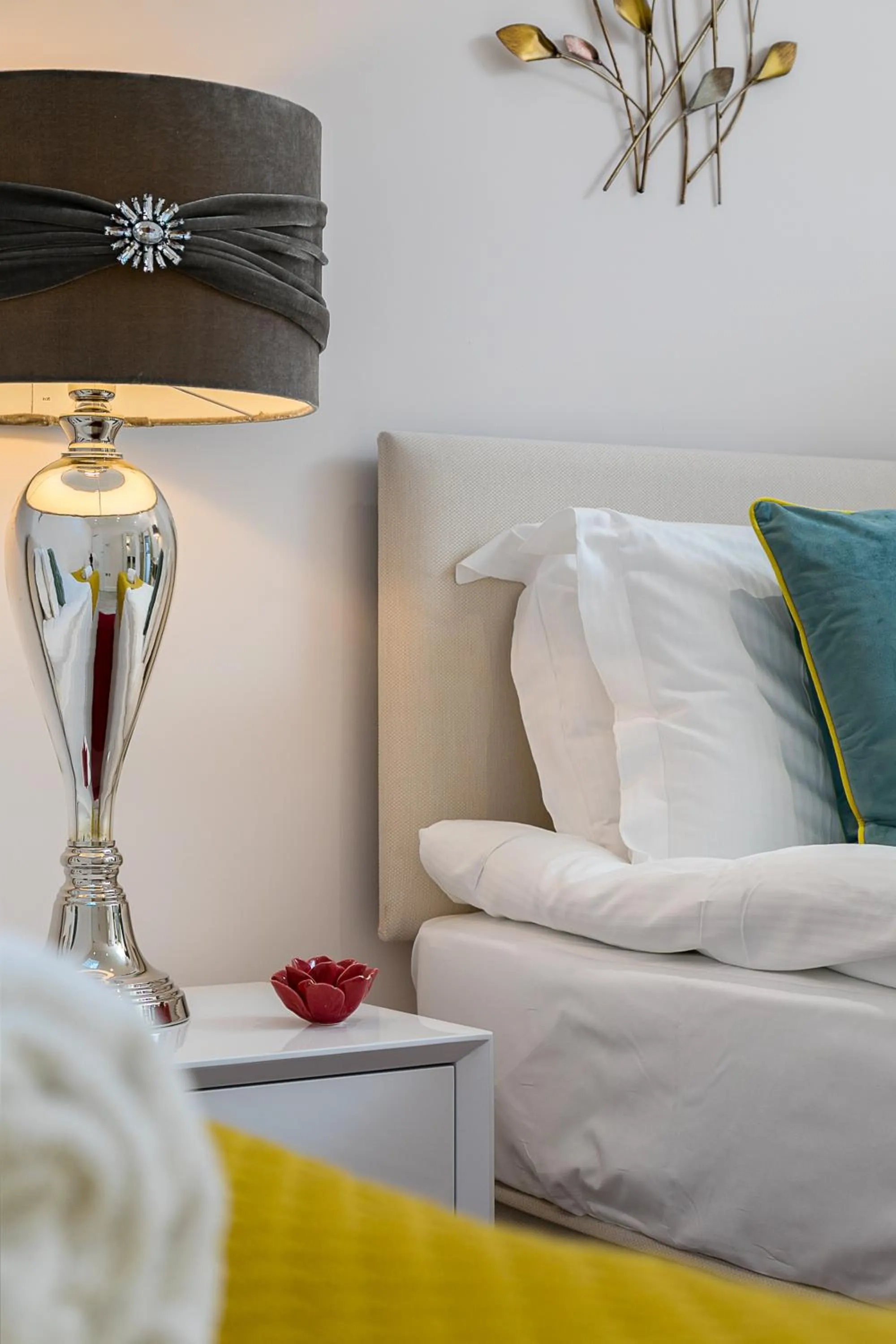 Bedroom, Bed in Cromwell road apartments