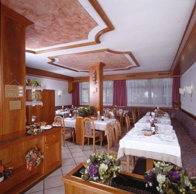 Restaurant/places to eat in Hotel Miramonti