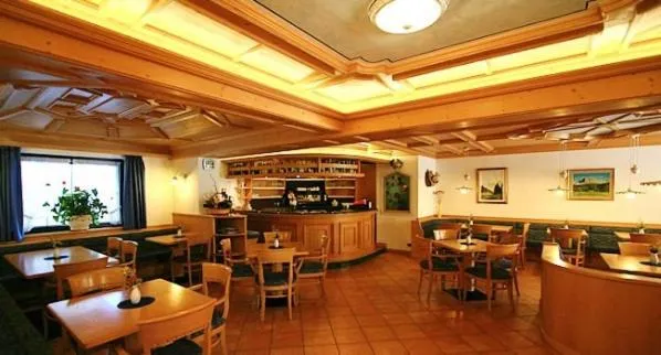 Restaurant/places to eat in Hotel Miramonti