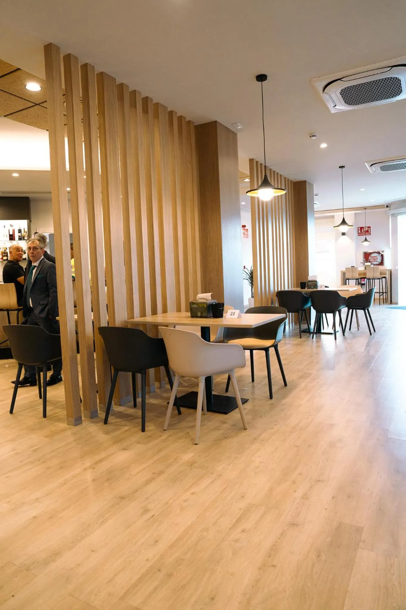 Restaurant/places to eat in Hospedium Hotel Triana