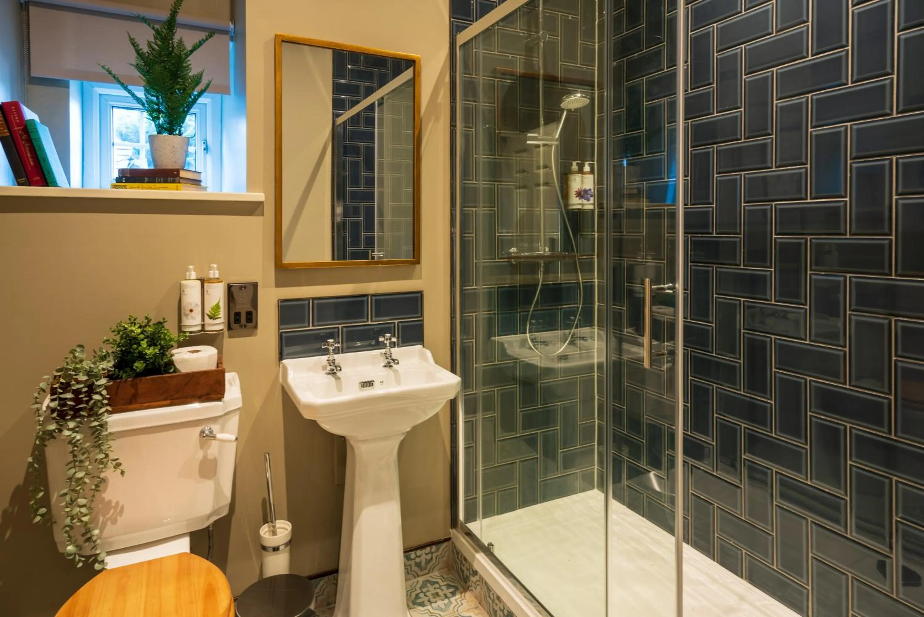 Shower in Prince of Burford