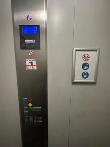 Arena Hostel & Monteurzimmer