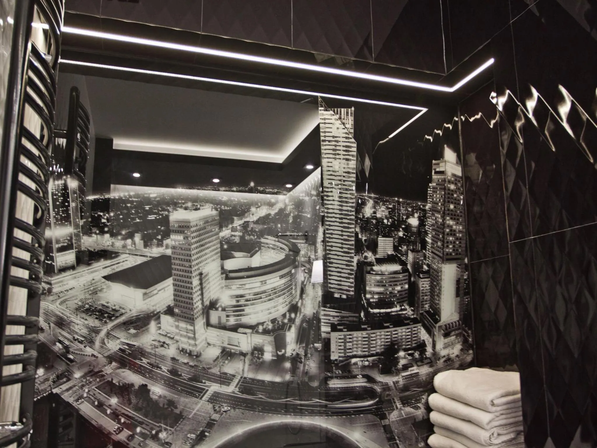 Decorative detail in Platinum Towers Country 2 Country