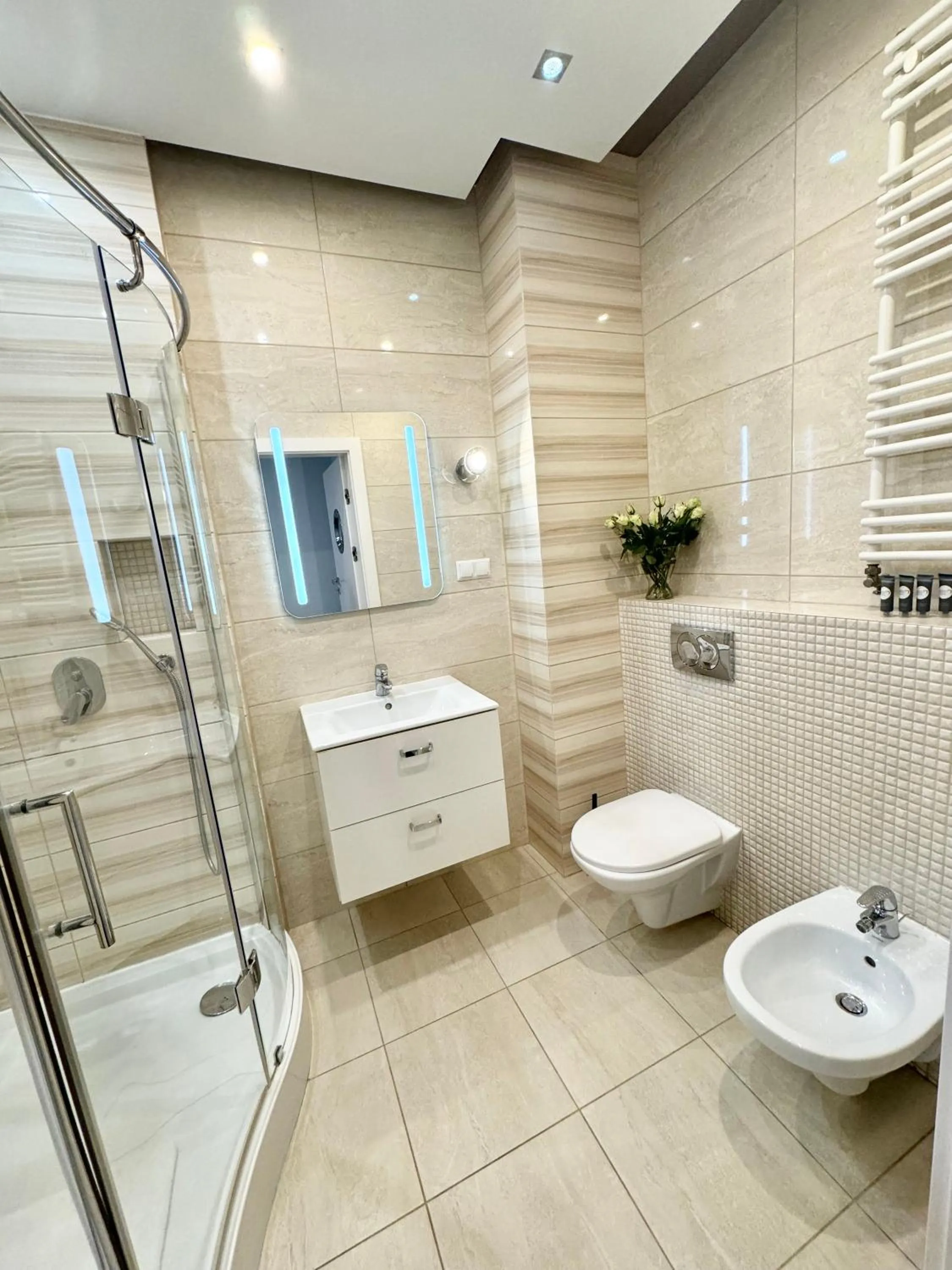 Platinum Towers Country 2 Country