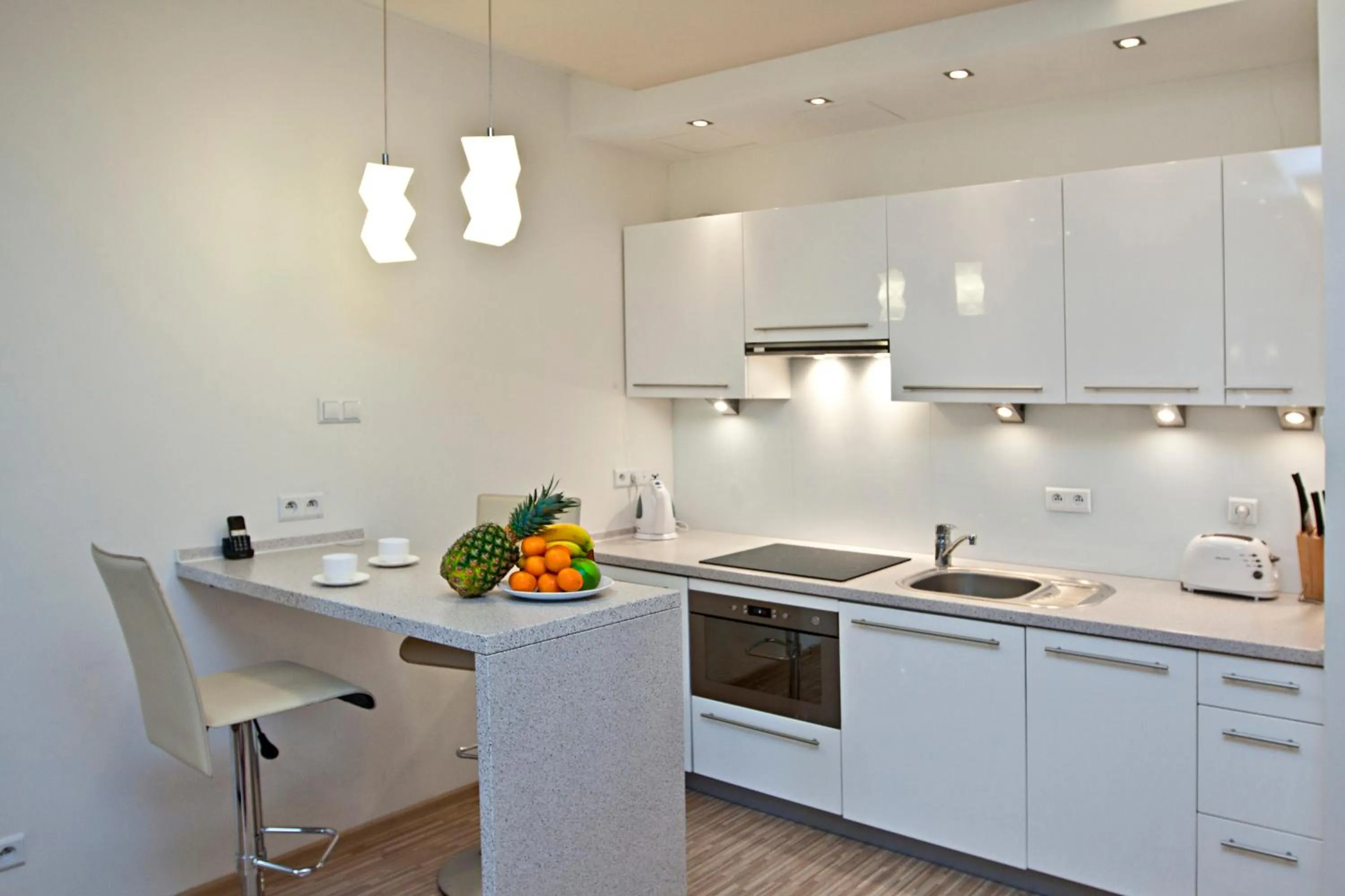 Kitchen or kitchenette in Platinum Towers Country 2 Country