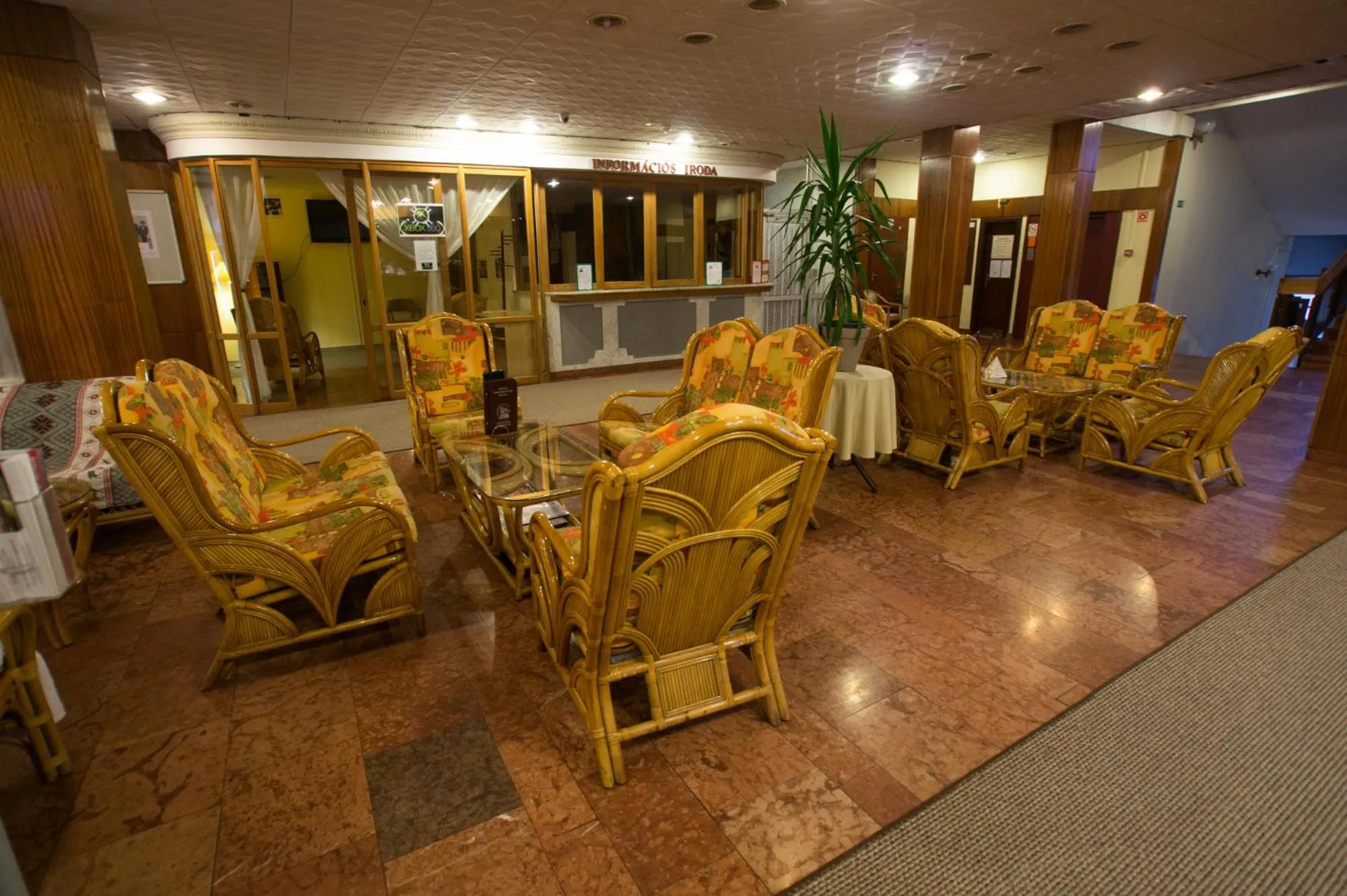 Lobby or reception in Mátyás Király Gyógy- és Wellness Hotel