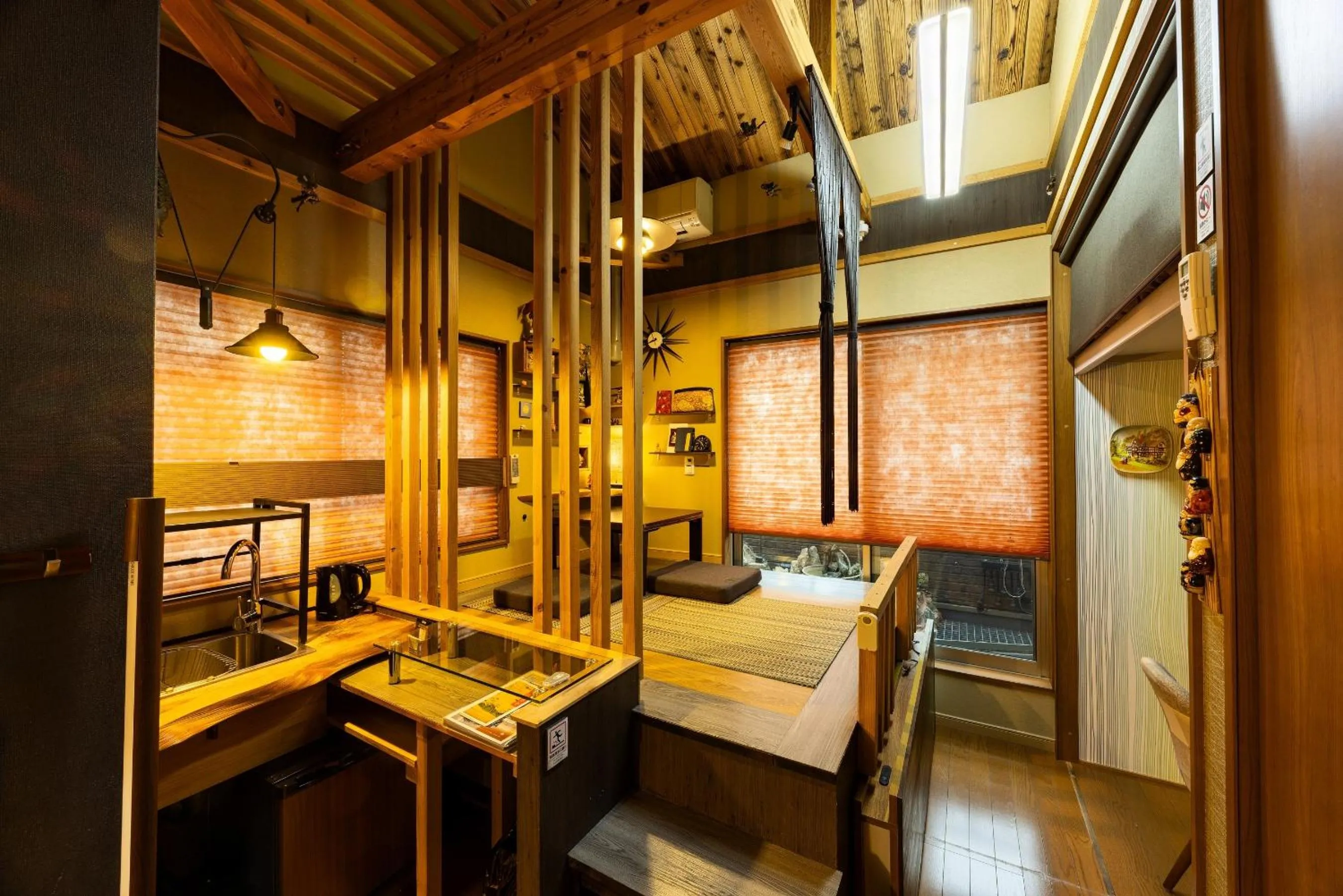 Photo of the whole room, Bed in Koke Musu inn